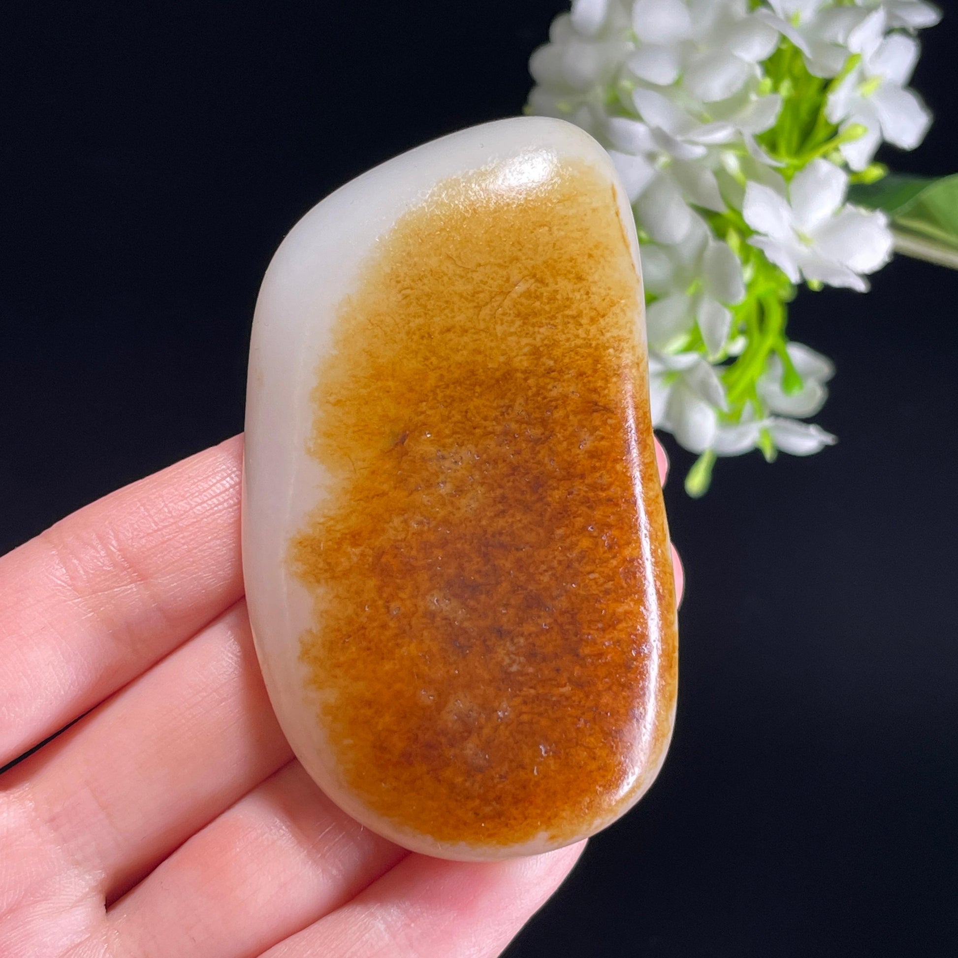 和田玉一级白秋梨洒金皮“秋漠杨林”双面皮籽料（yc342060）