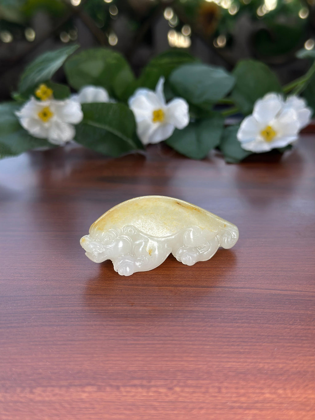 新疆和田玉白玉洒金皮籽料龙龟挂件（yc706487）