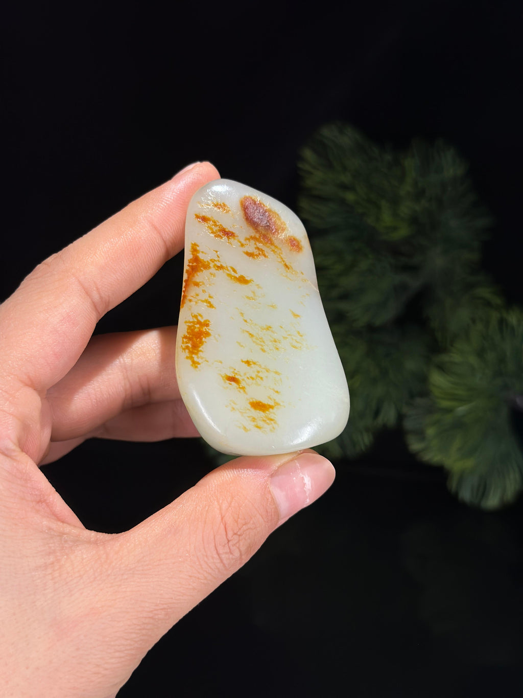 新疆和田玉白玉意境洒红皮珍品籽料手把件（yc504194）