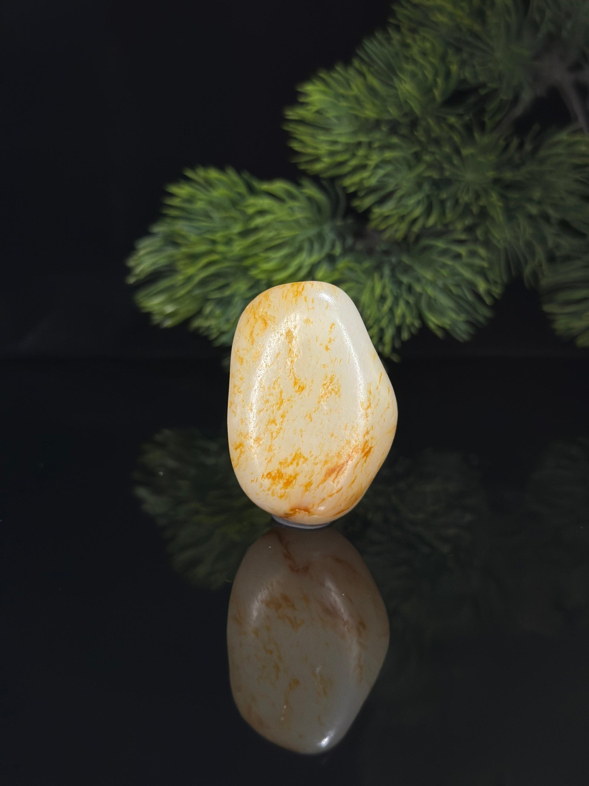 新疆和田玉精品白玉洒金皮挂件籽（yc536811）