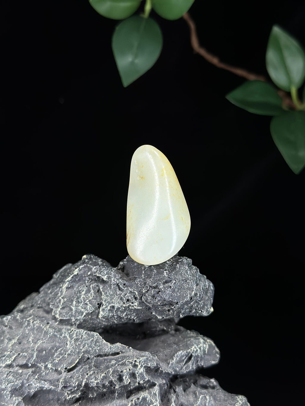 新疆和田玉精品白玉洒金皮籽料挂件（yc755817）