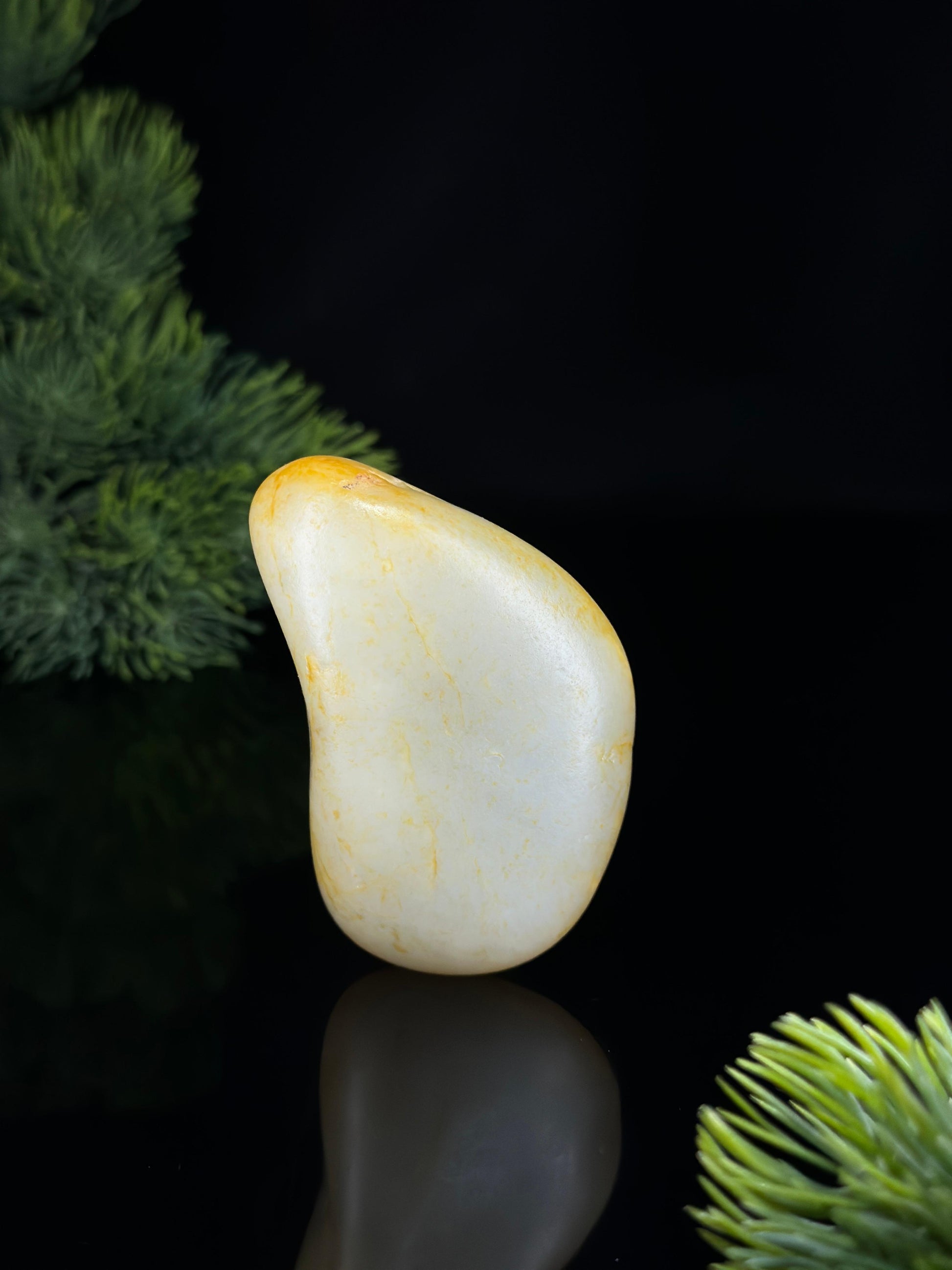 新疆和田玉白玉洒金皮精品籽料手把件（yc478911）