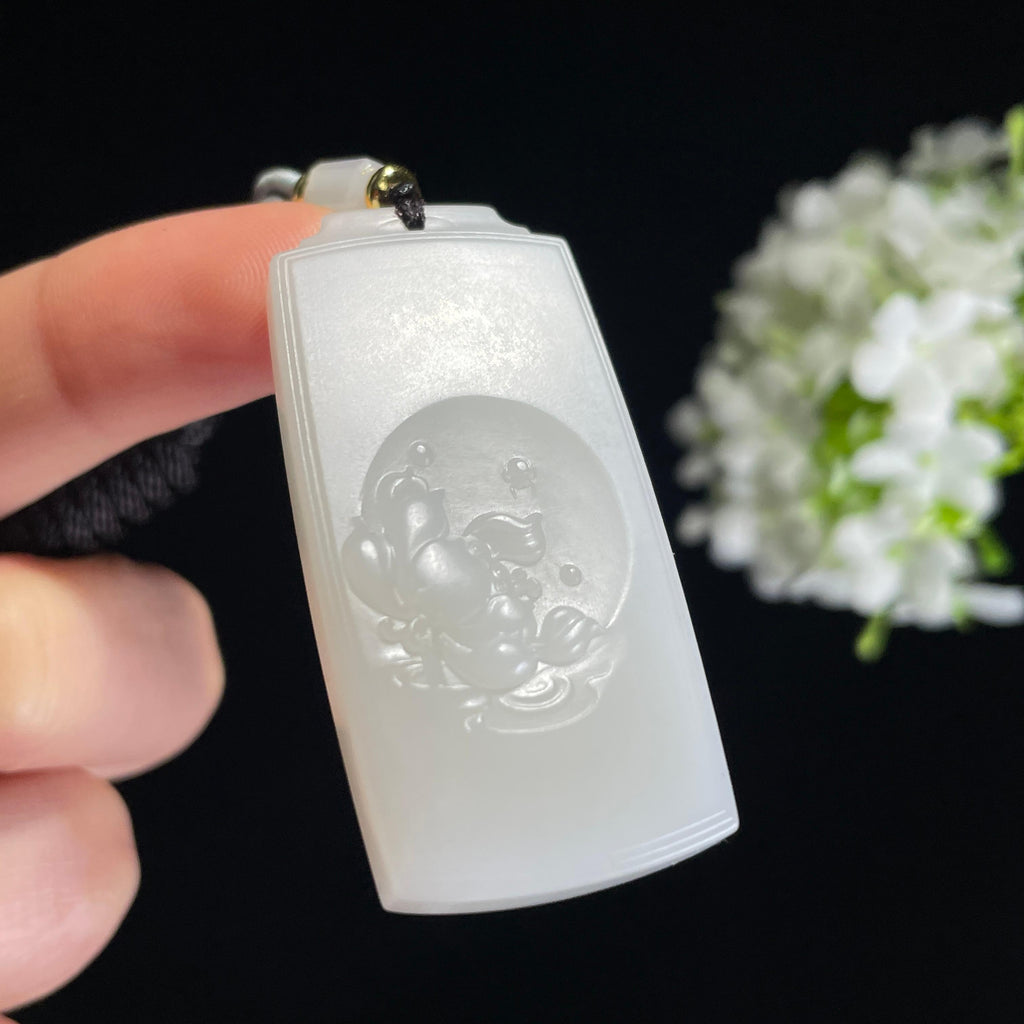 新疆天然和田玉白玉莲花雕刻挂件（yc404145）