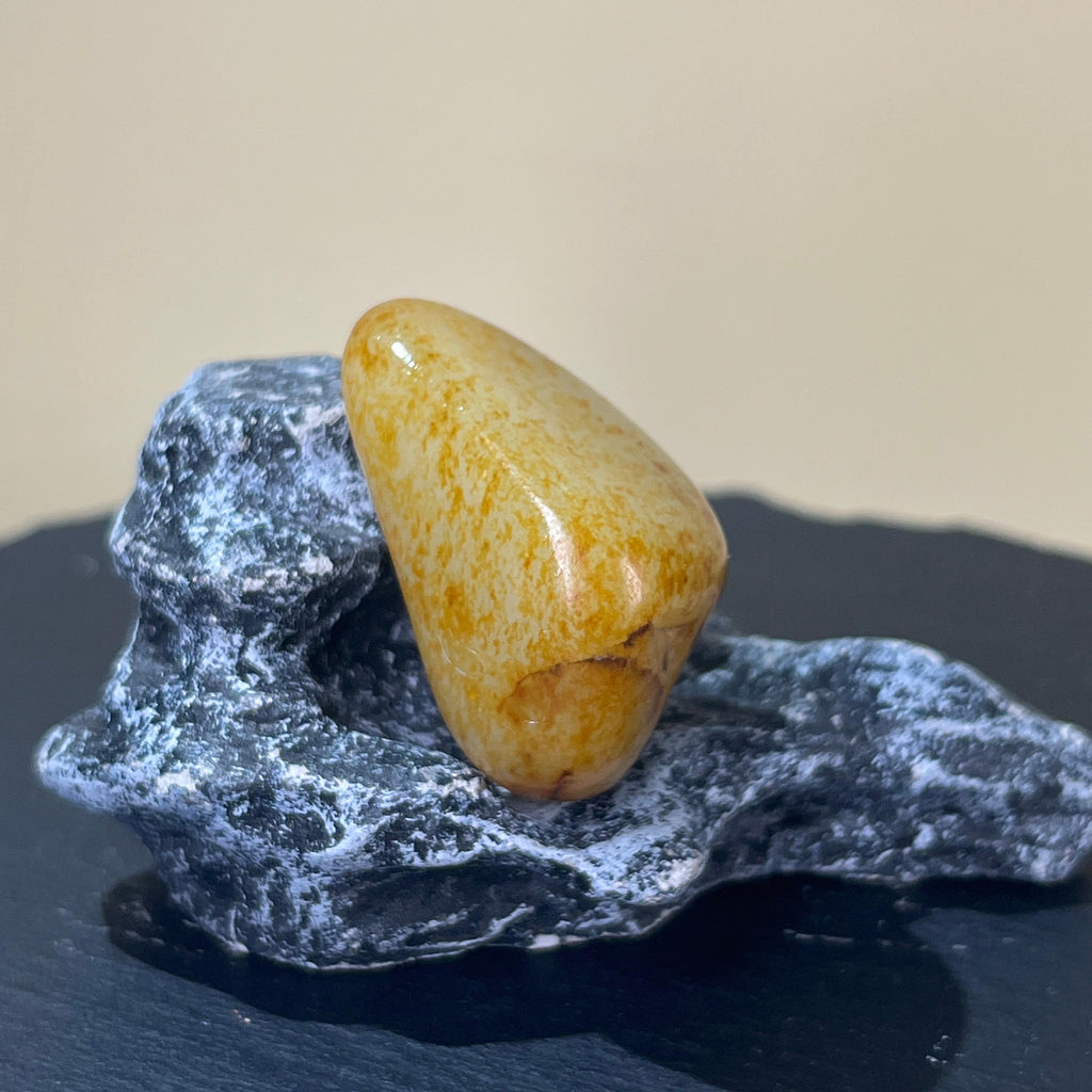 和田玉洒金皮籽料原石（yc204406）