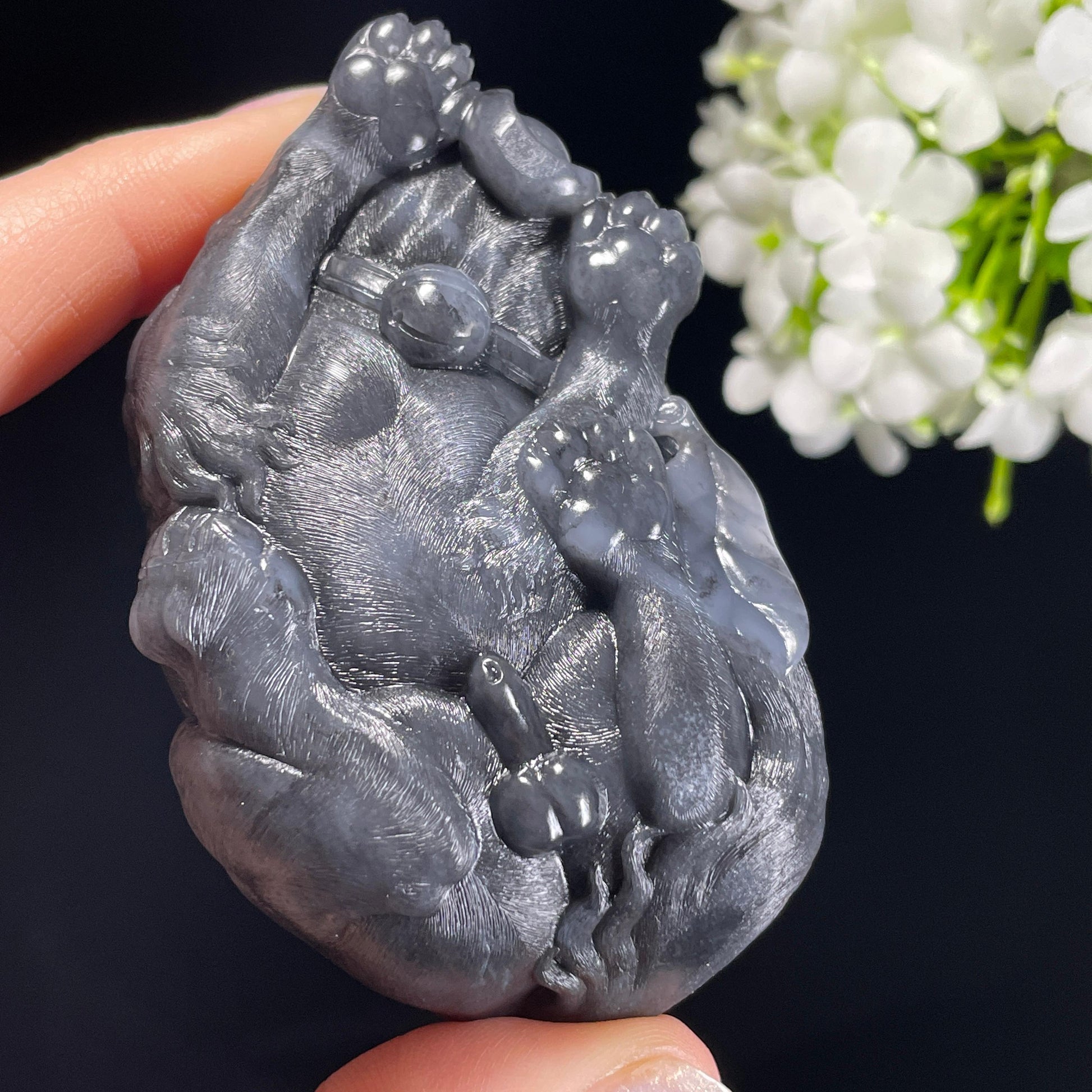 和田玉青花籽料“平安旺福”狗雕刻手把件（yc326465）