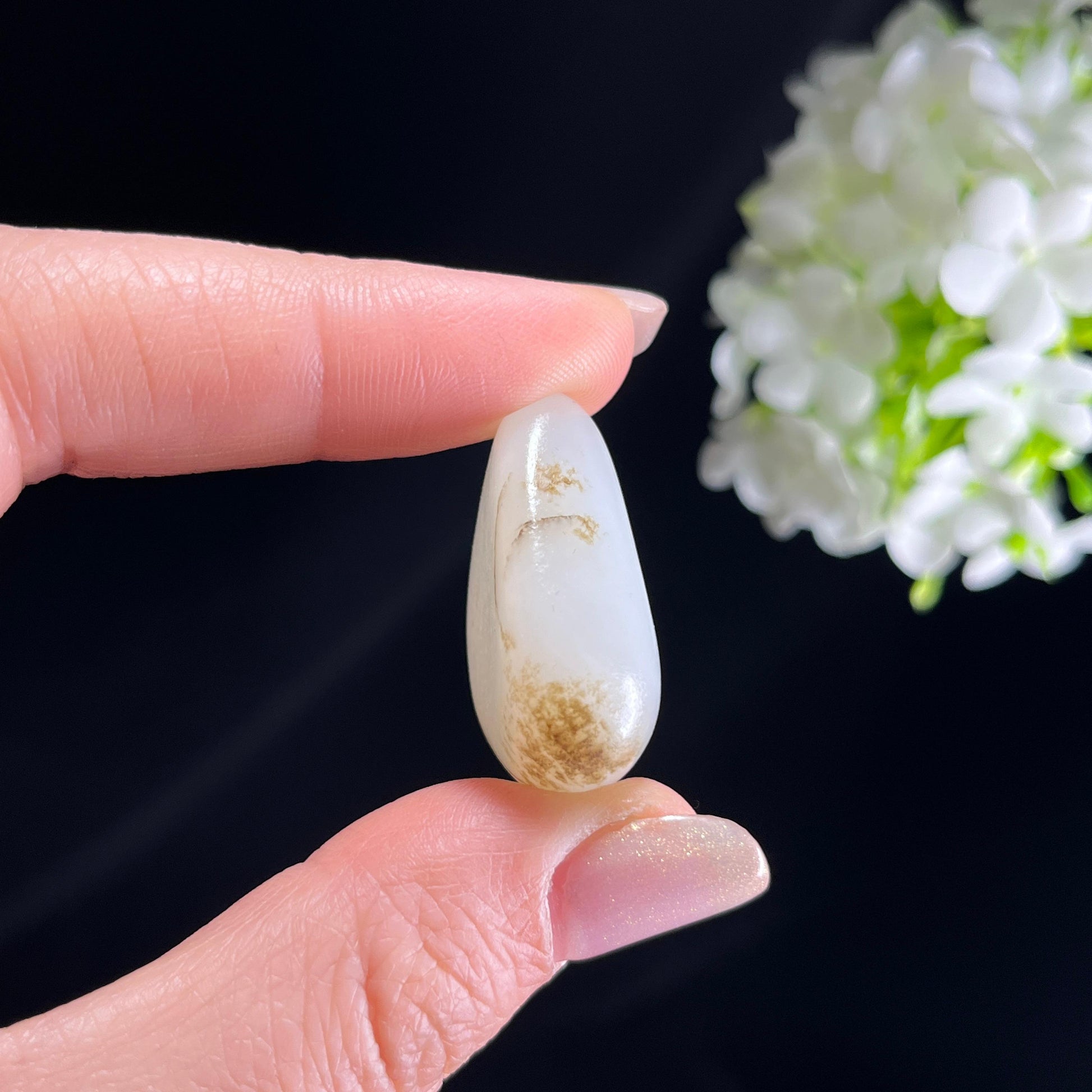 和田玉白玉“晚来天雪”秋梨皮籽料（yc356731）