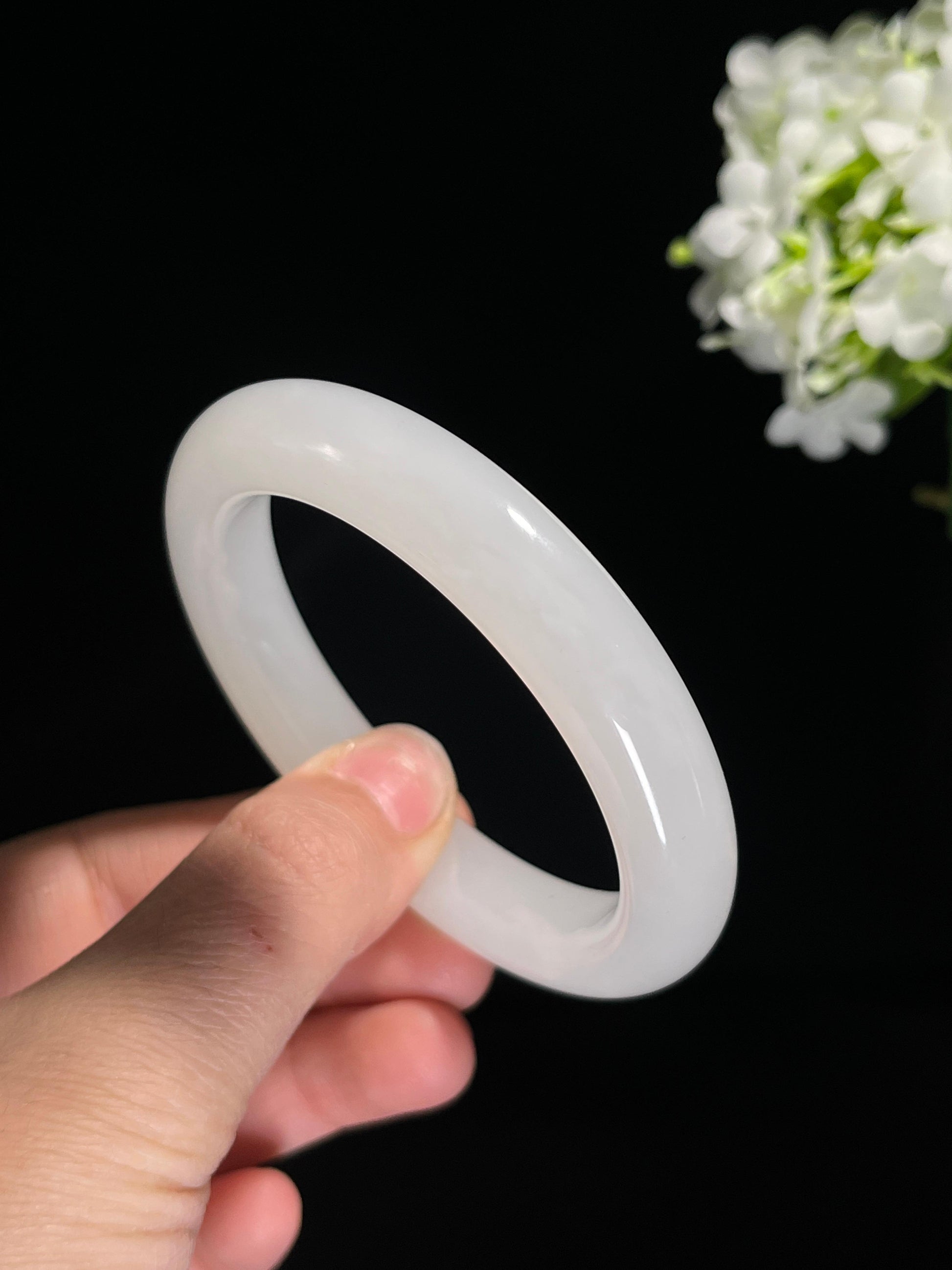 新疆天然和田玉羊脂白玉手镯精品6（卡57）（yc258365）