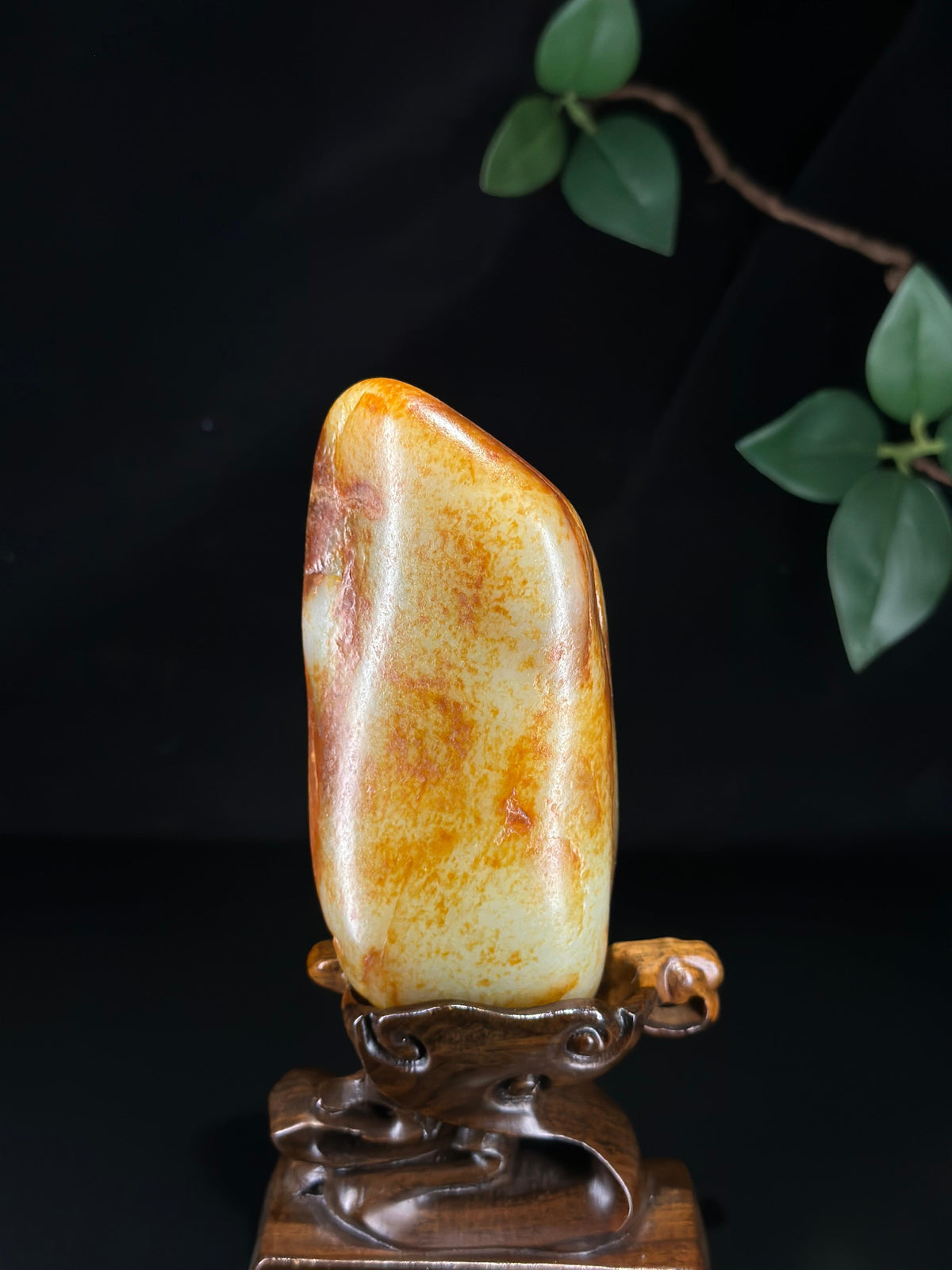 臻品新疆和田玉白玉聚红皮籽料手把件（yc768176）