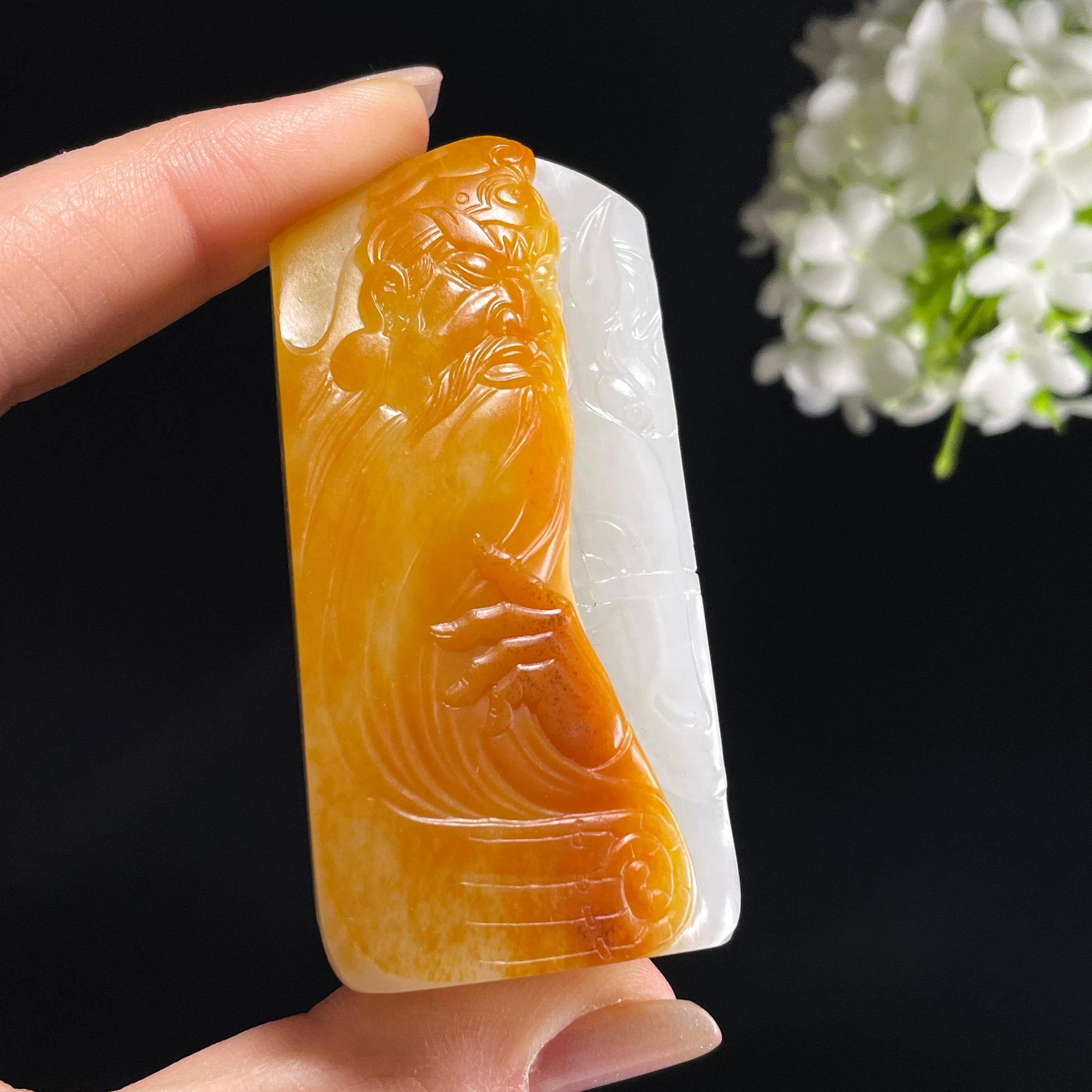 和田玉白玉洒金皮“威震山河”关公雕刻（yc355937）