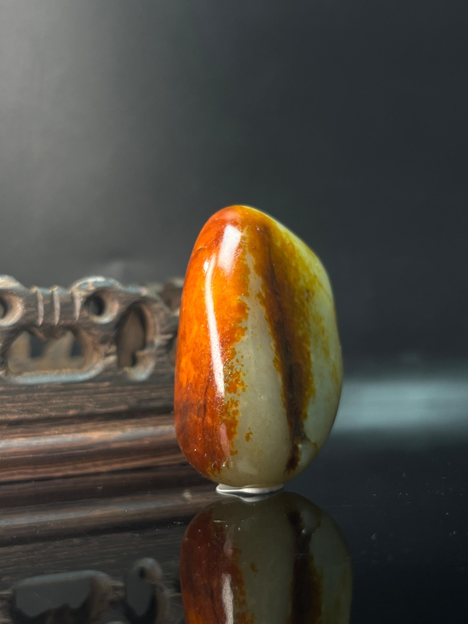 新疆和田玉籽料原石聚红皮挂件2（yc236622）