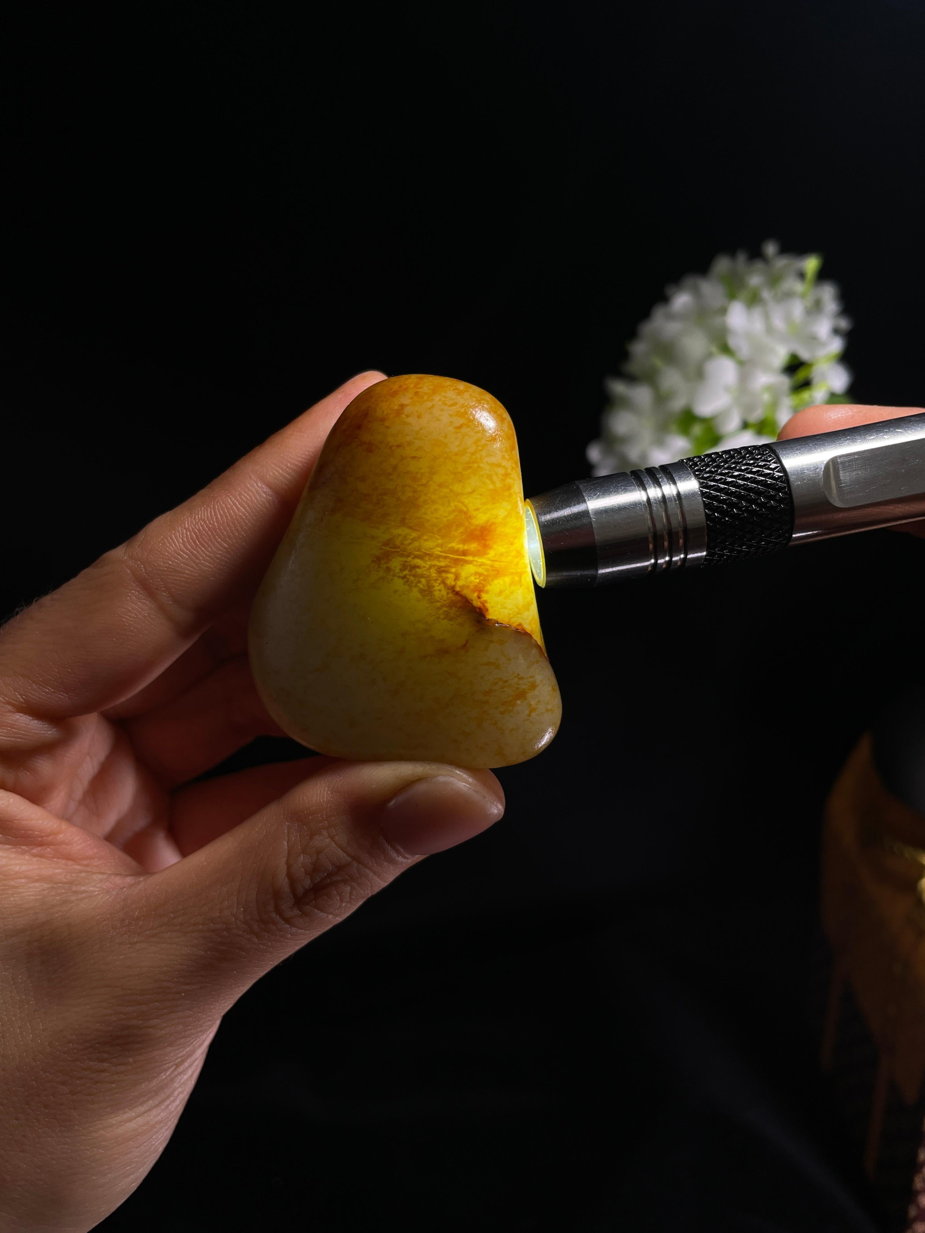 和田玉白玉洒金皮籽料原石（yc264633） – 添福玉器