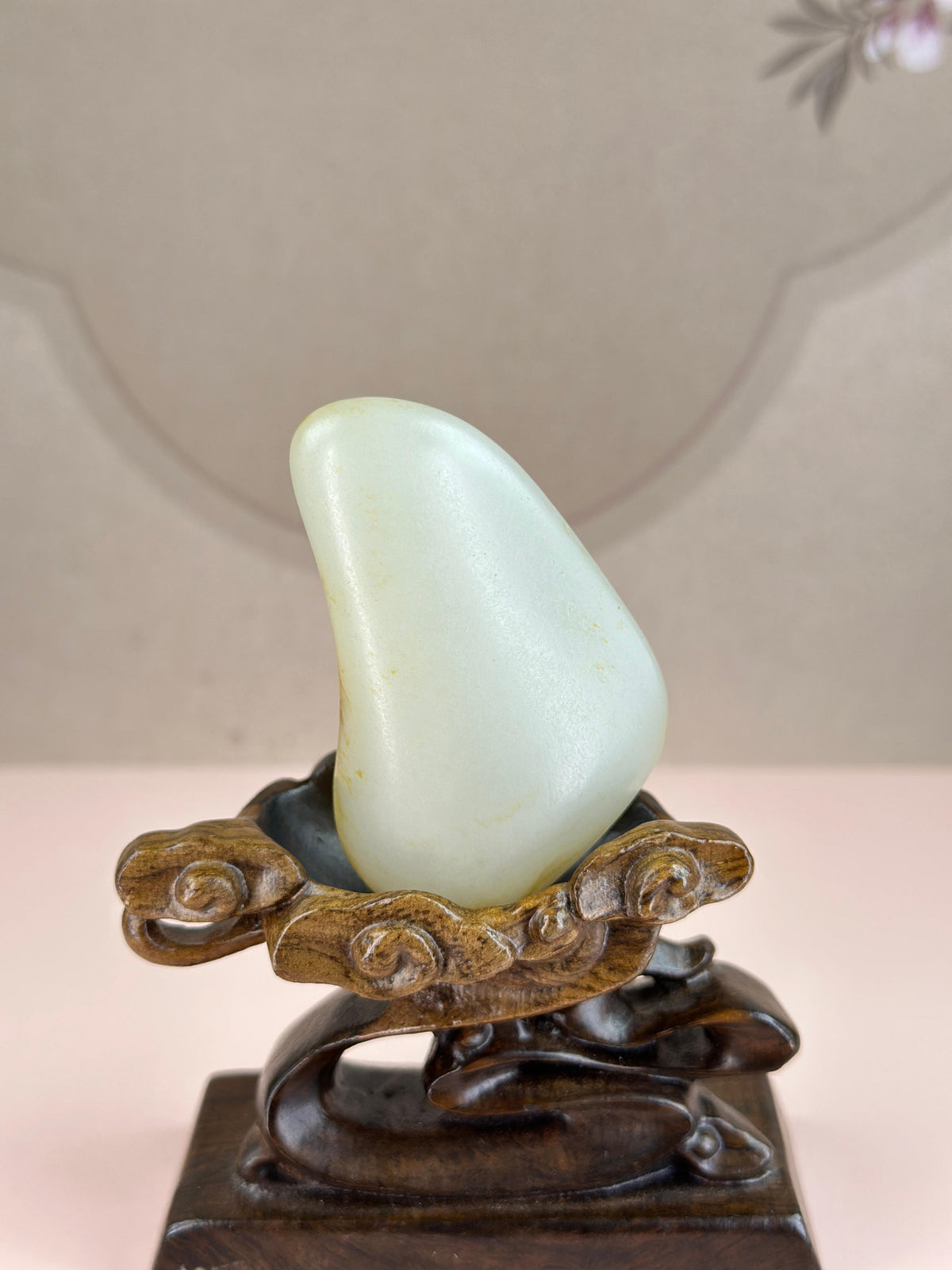 新疆和田玉珍品白玉淡洒金皮弯月籽料手把件（yc749599）