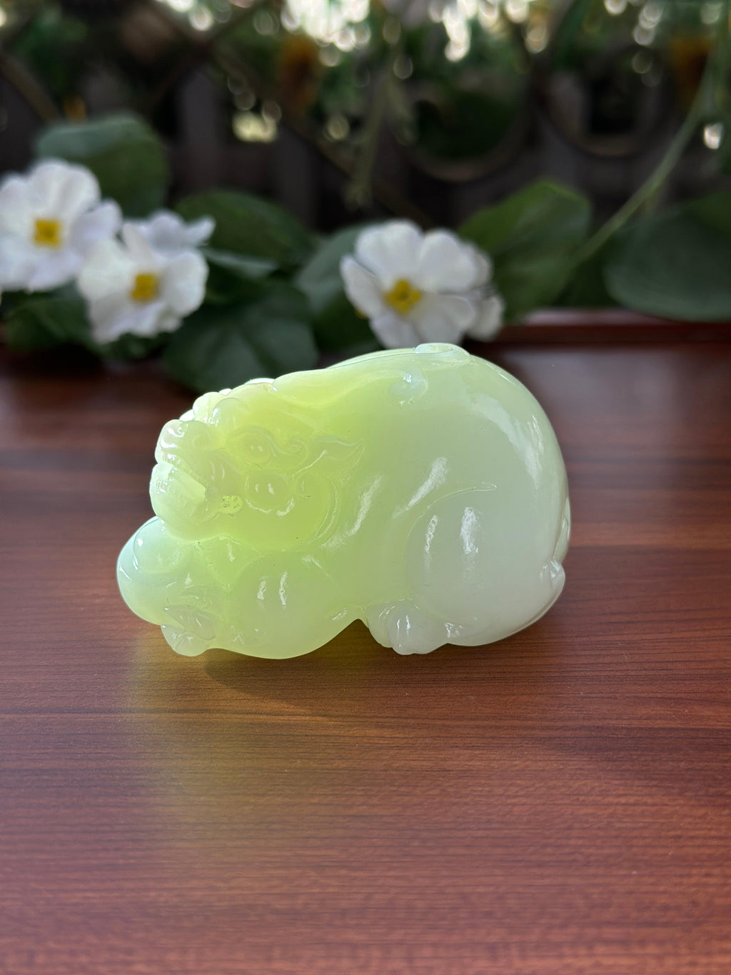 和田玉糖白送财貔貅手把件（yc704467）