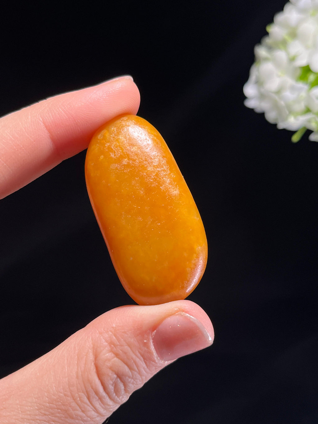 新疆天然和田玉籽料原石黄沁挂件（yc262840）