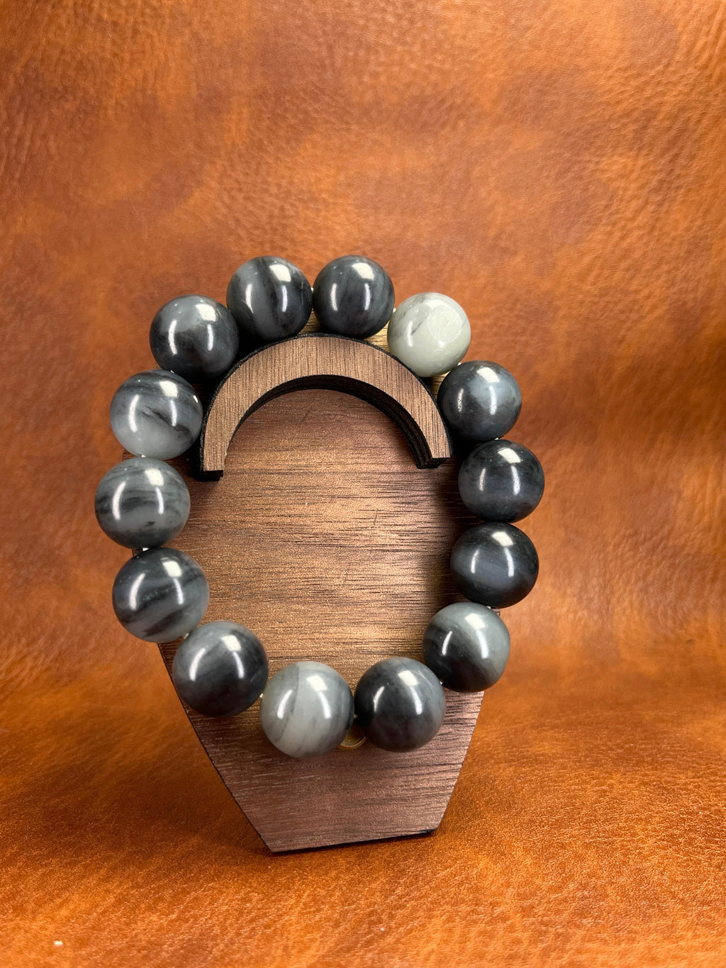 和田玉青花籽料手串（16卡）（yc222503）