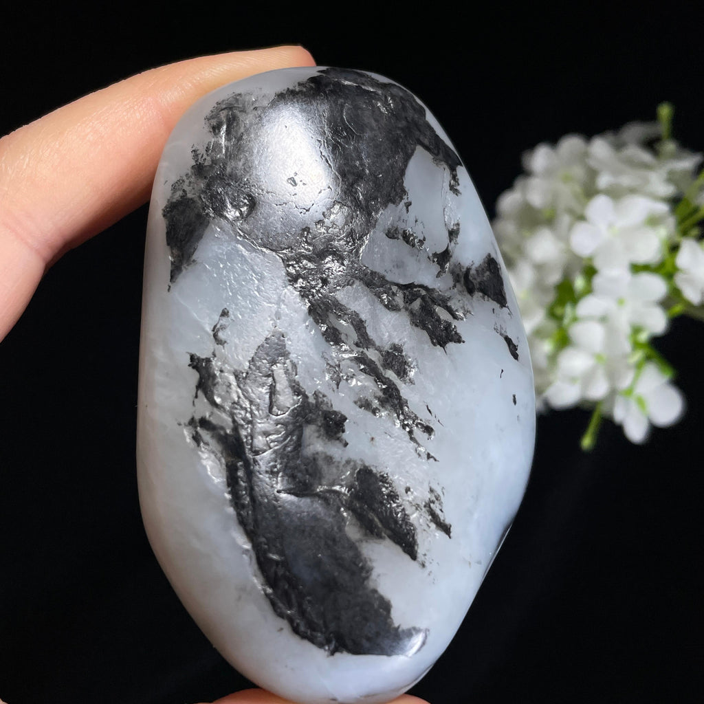 和田玉青花“泼墨留痕”聚黑皮籽料（yc417361）