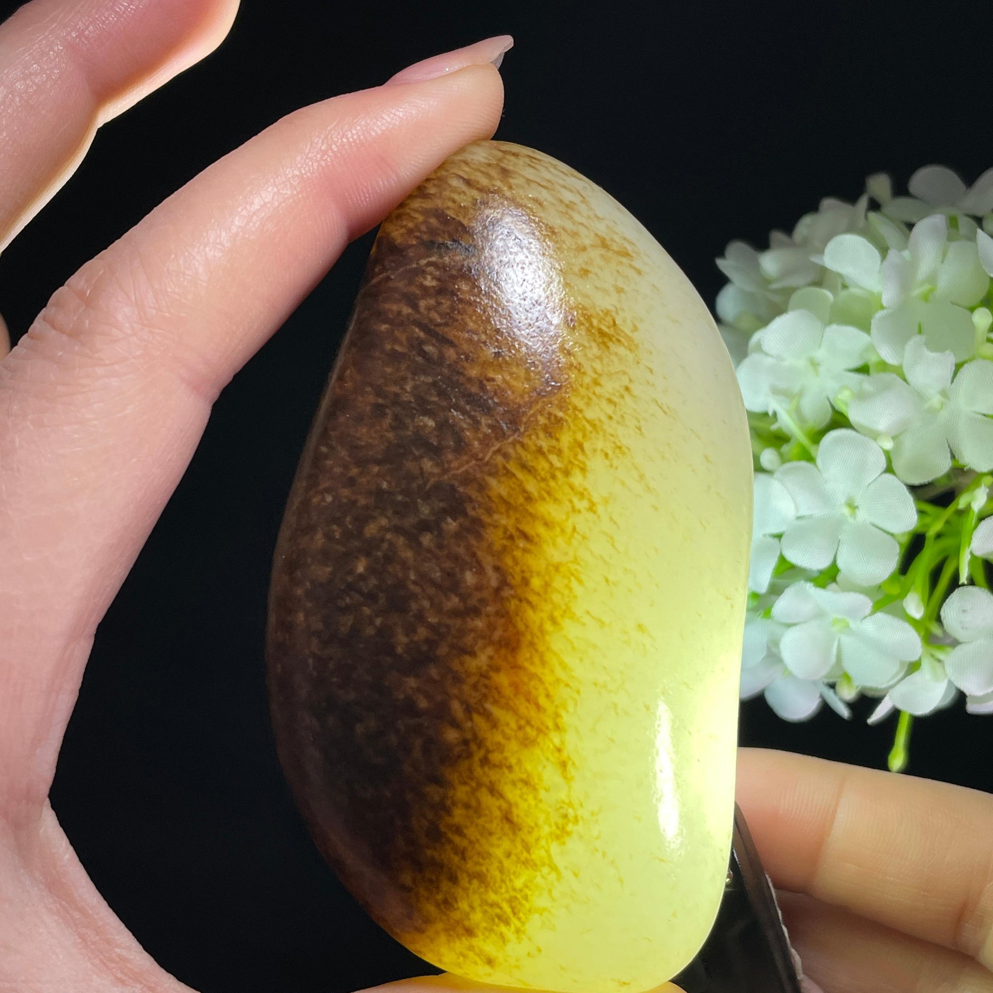 和田玉一级白“暮林映雪”红皮白肉籽料（yc388327）