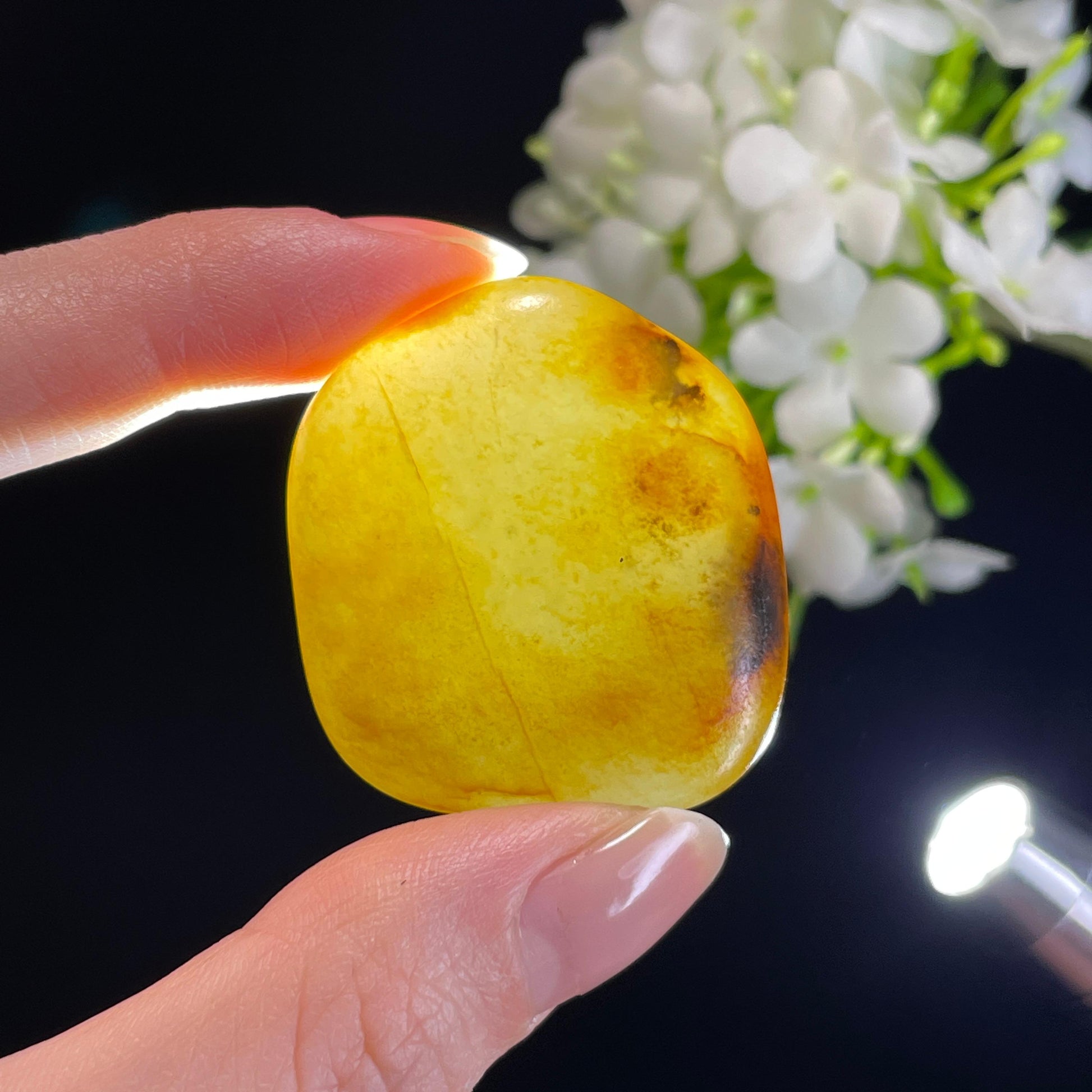 和田玉白玉“秋实含光”洒金黑红皮籽料（yc337280）