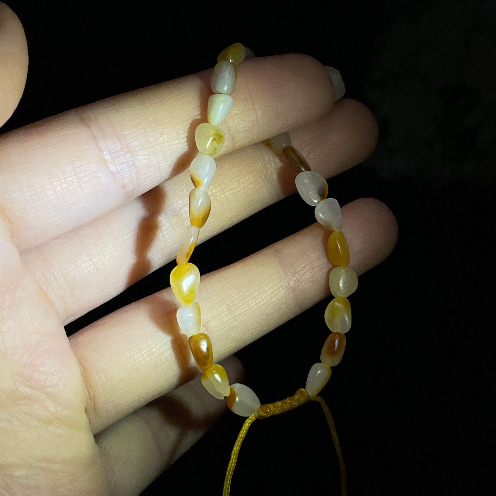 新疆天然和田玉红皮白肉原籽手串（yc355864）