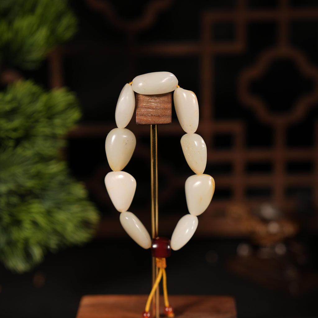 新疆和田玉白玉洒金皮原籽手串（9颗）（yc455275）