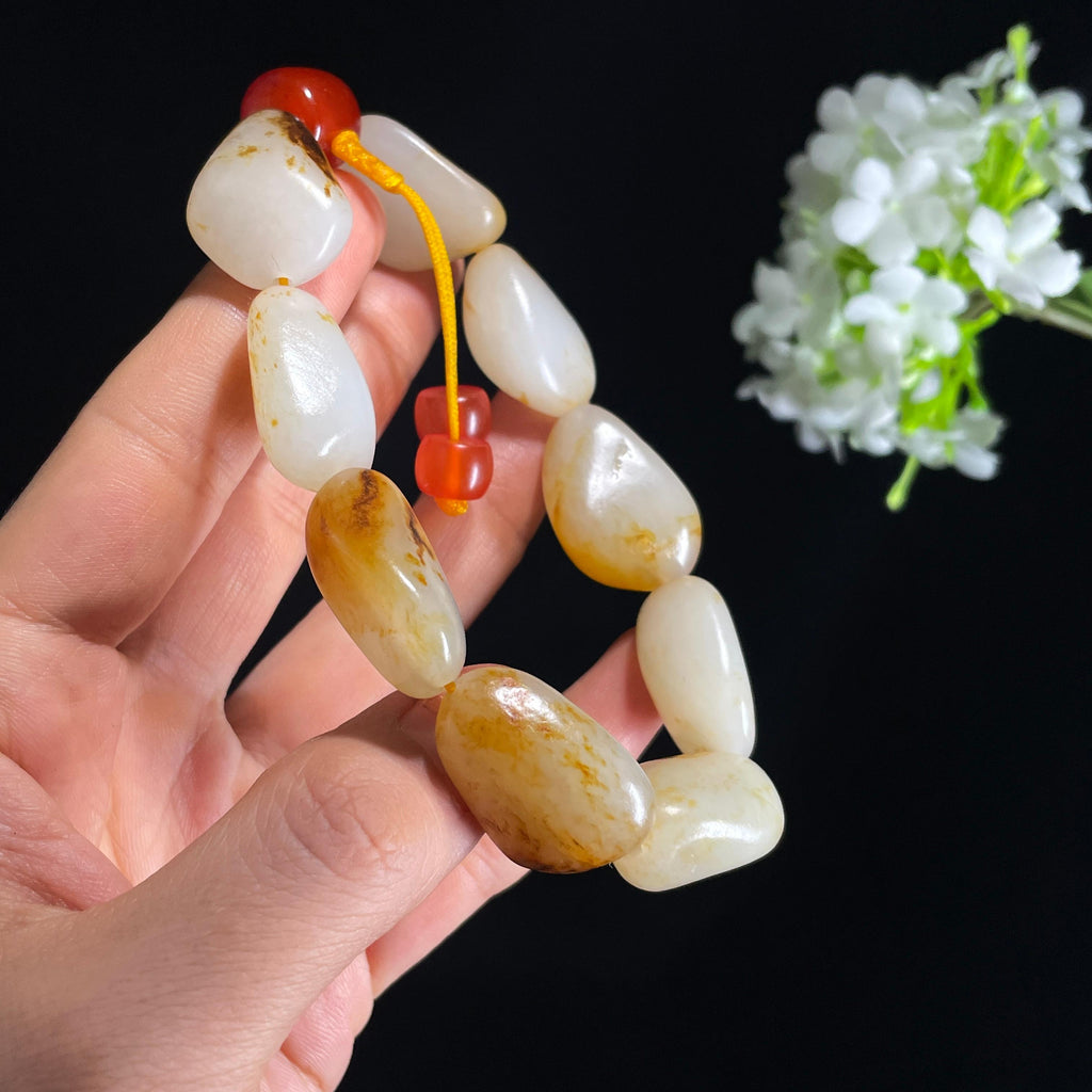 和田玉白玉红皮黑红皮精品原籽手串（yc410686）