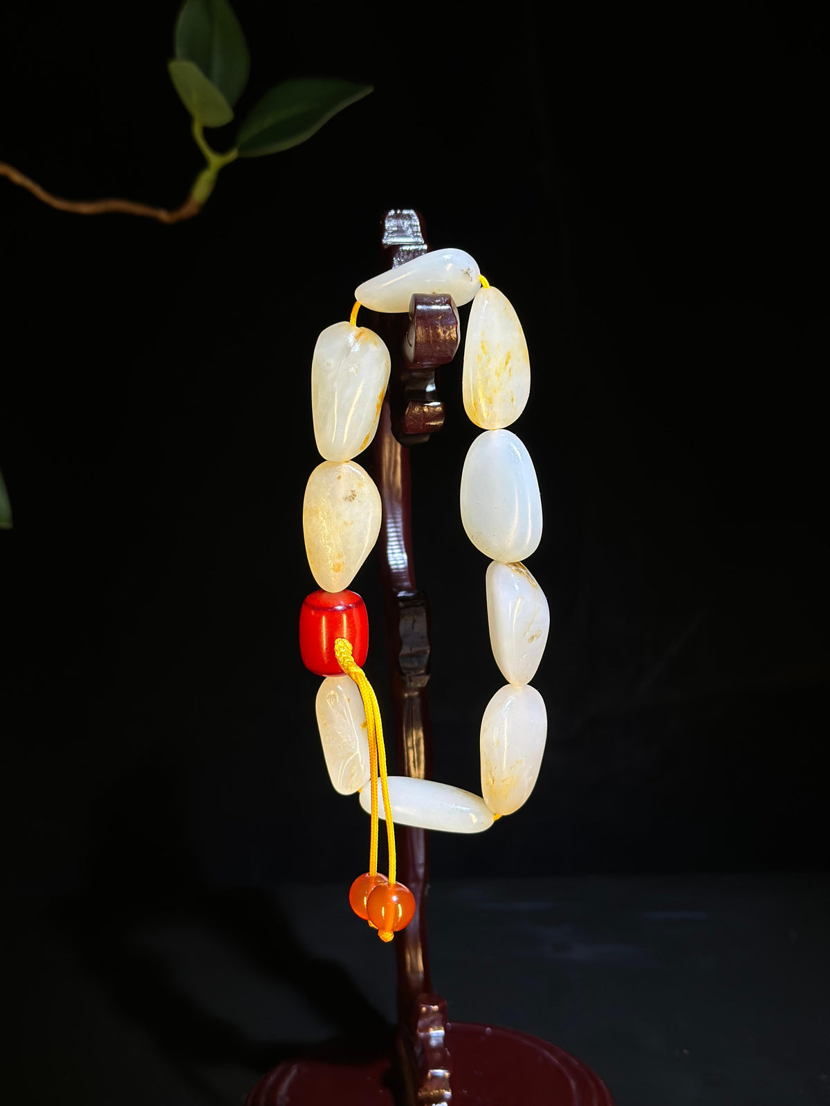 和田玉.白玉籽料洒金皮原籽手串（9颗）（yc780142）