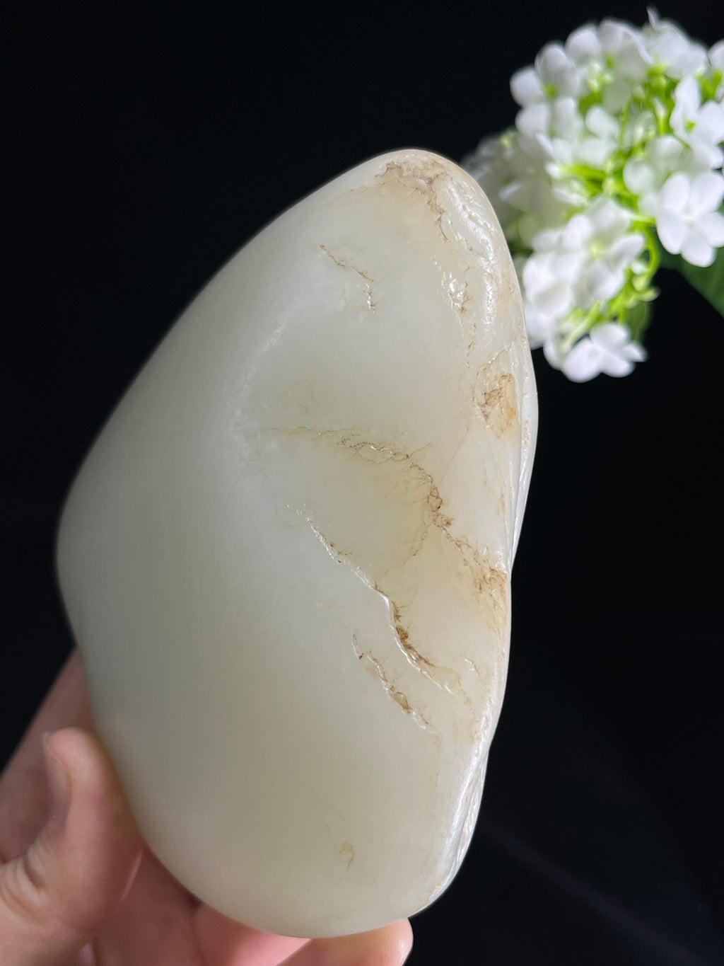 和田玉羊脂白饼状象形籽料原石（yc255799）