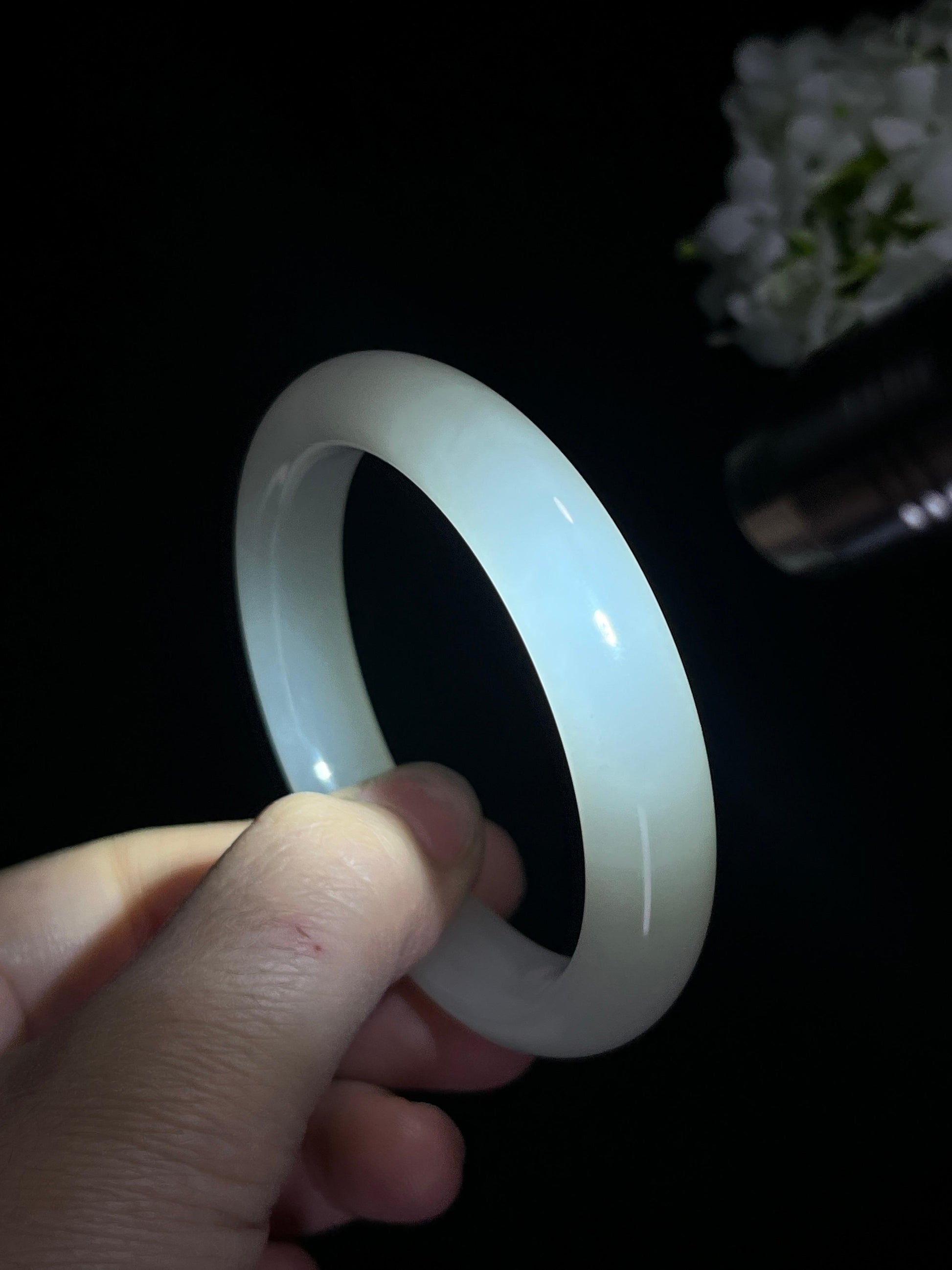 新疆天然和田玉羊脂白玉手镯精品9（卡55）（yc258385）