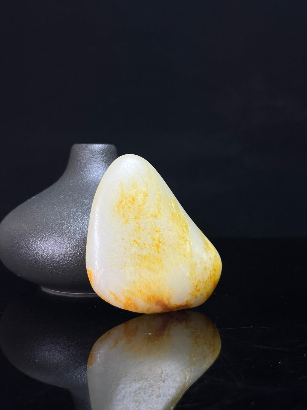 新疆和田玉籽料原石洒金皮挂件原皮独籽（yc235071）