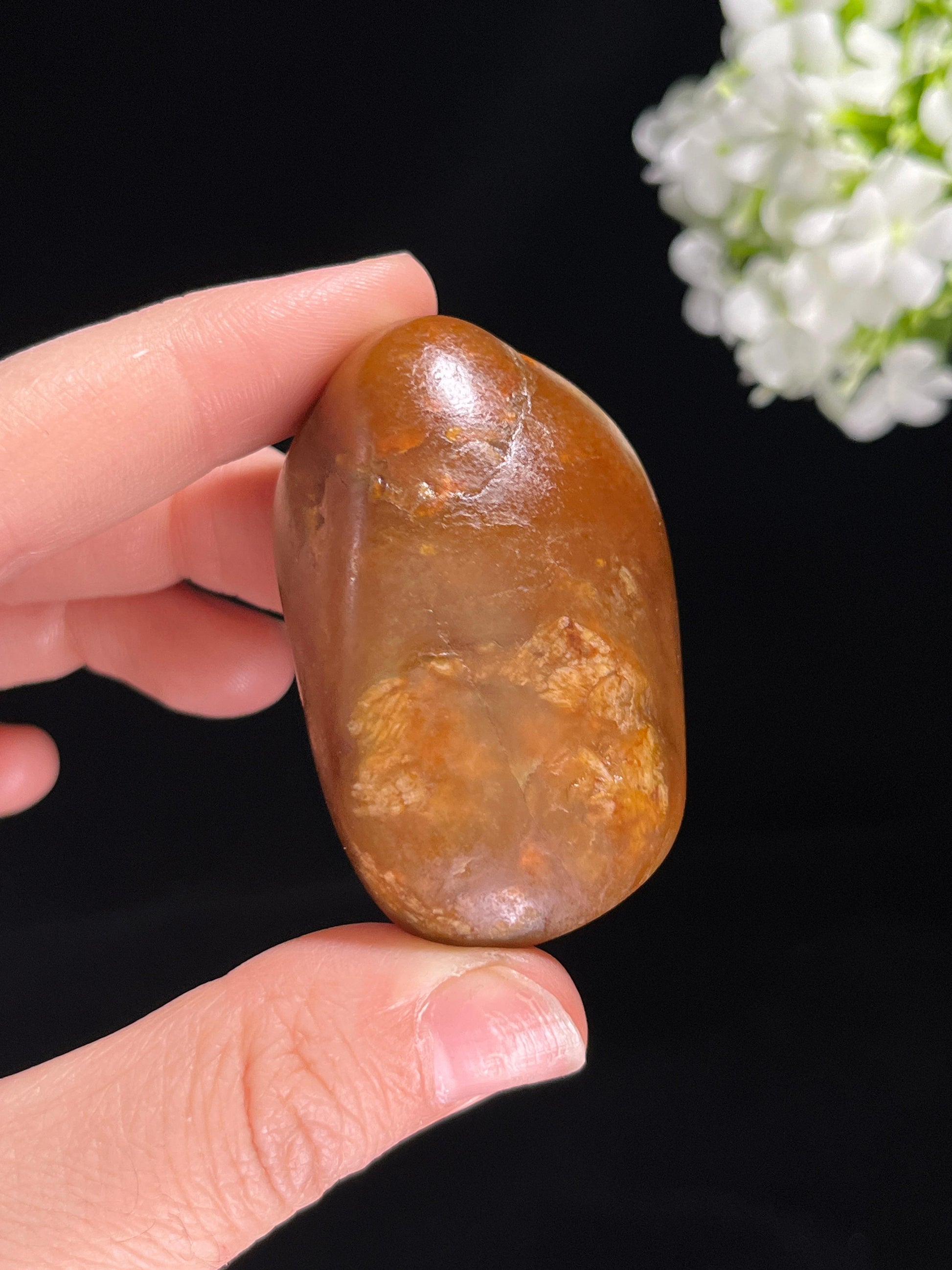 新疆和田玉红沁油皮籽料原石（yc255467）