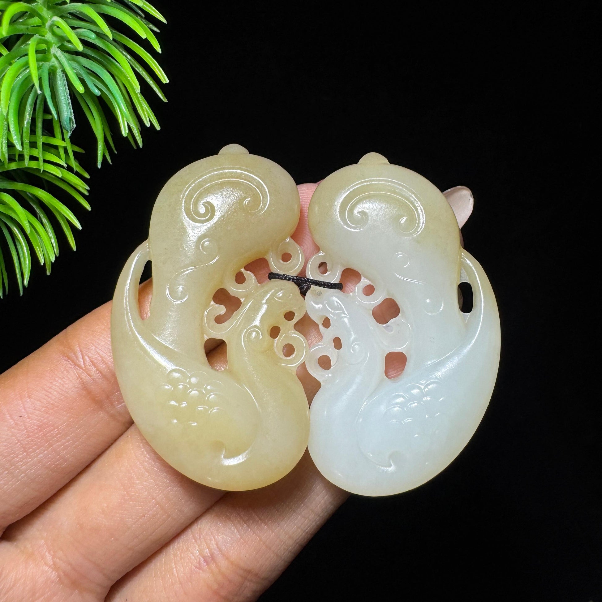 和田玉山料糖白龙凤对（yc697463）
