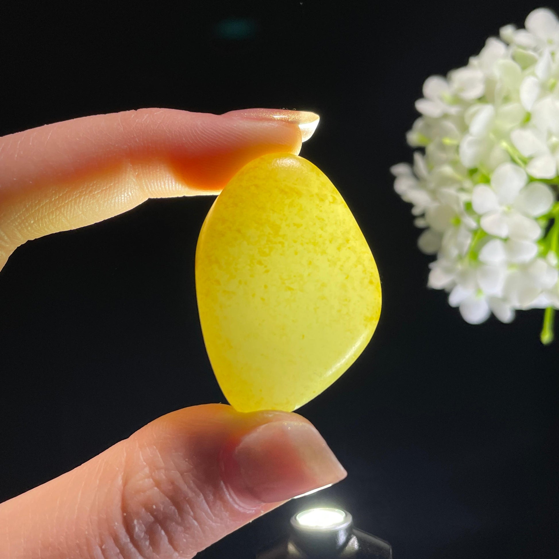 和田玉暖白种洒金皮“大漠秋林”籽料原石（yc311854）