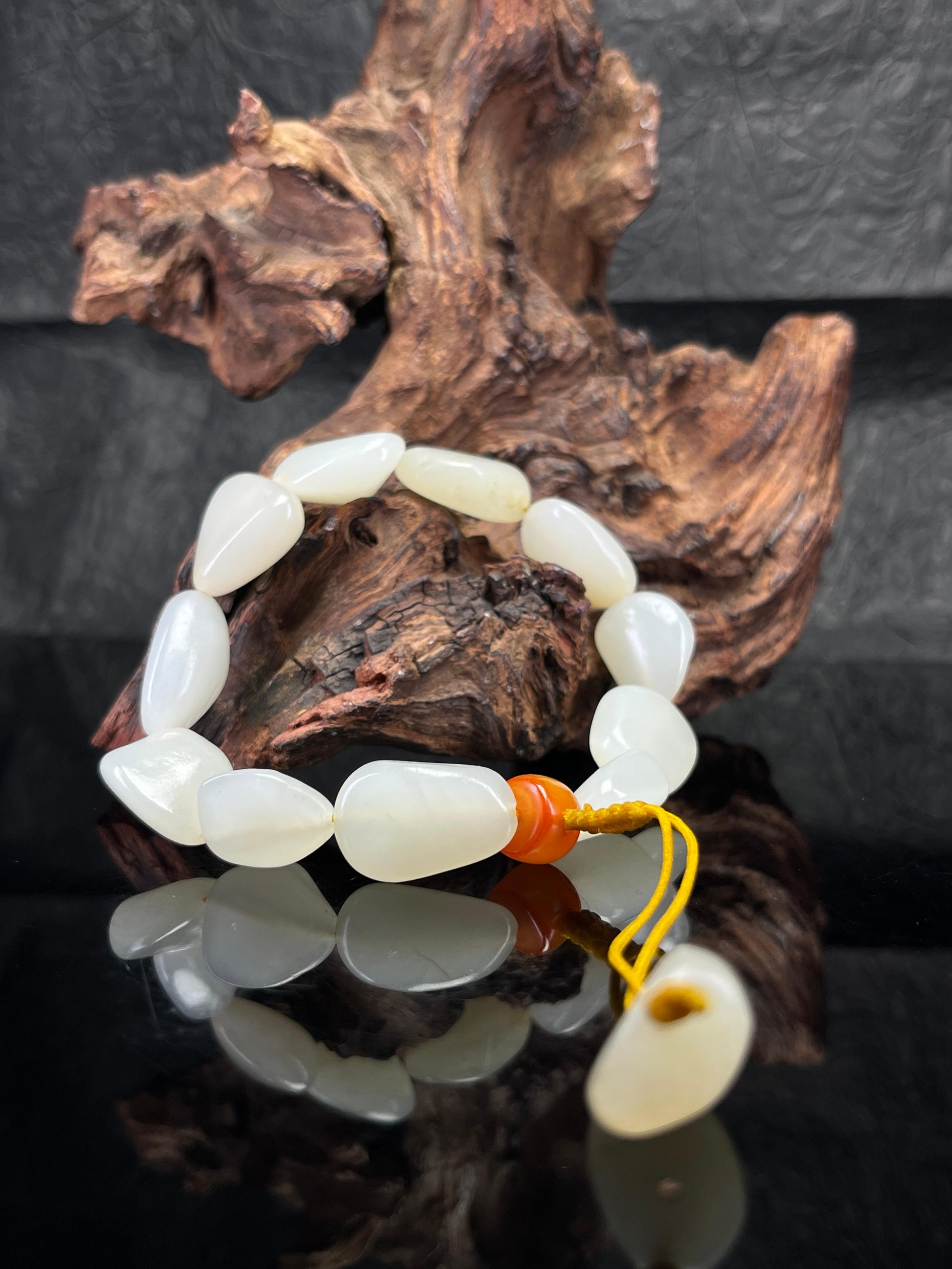 新疆和田玉天然籽料原石手串原籽原皮（yc232500）