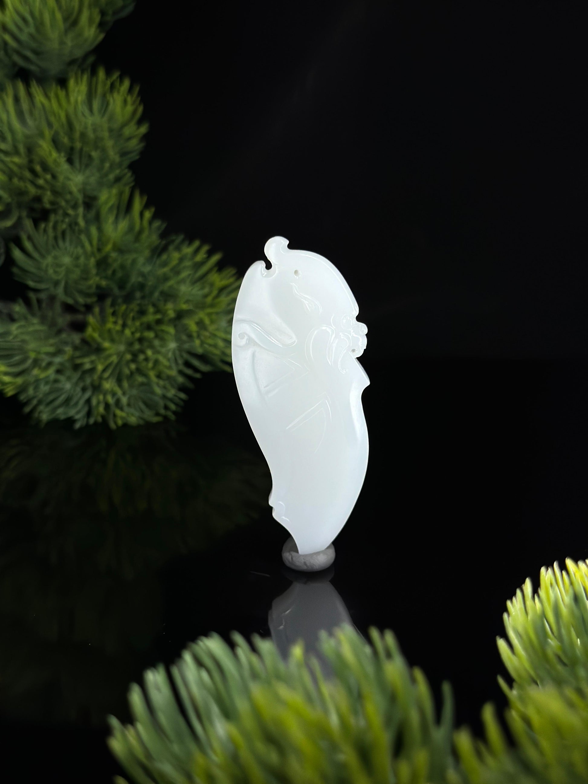 和田玉白玉府上有龙挂件（yc484466）