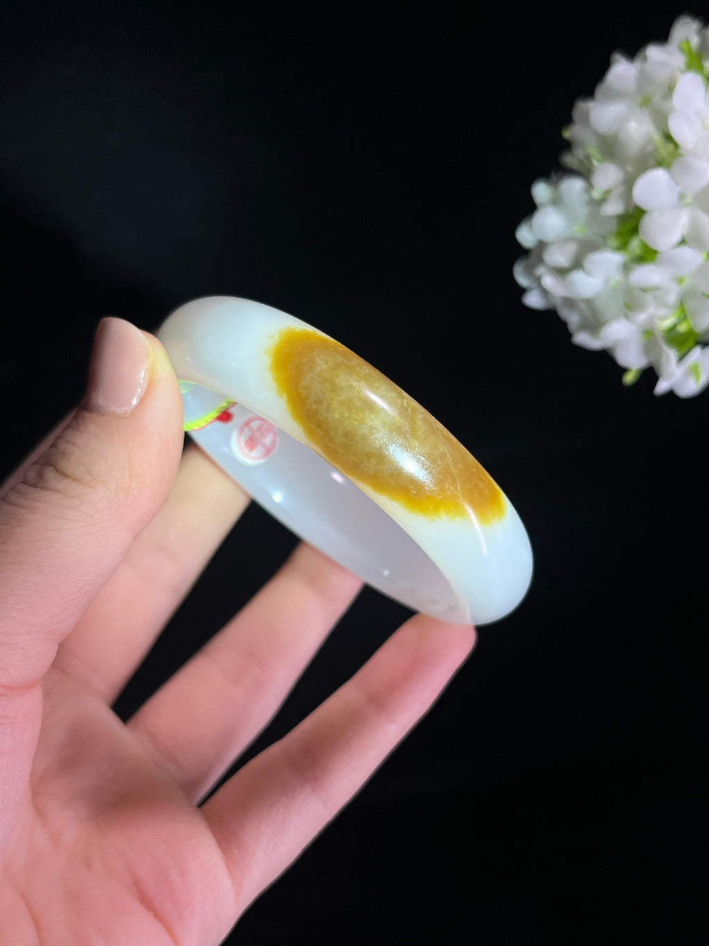 新疆天然和田玉“糖霜月”且末糖白手镯（卡55）（yc278081）