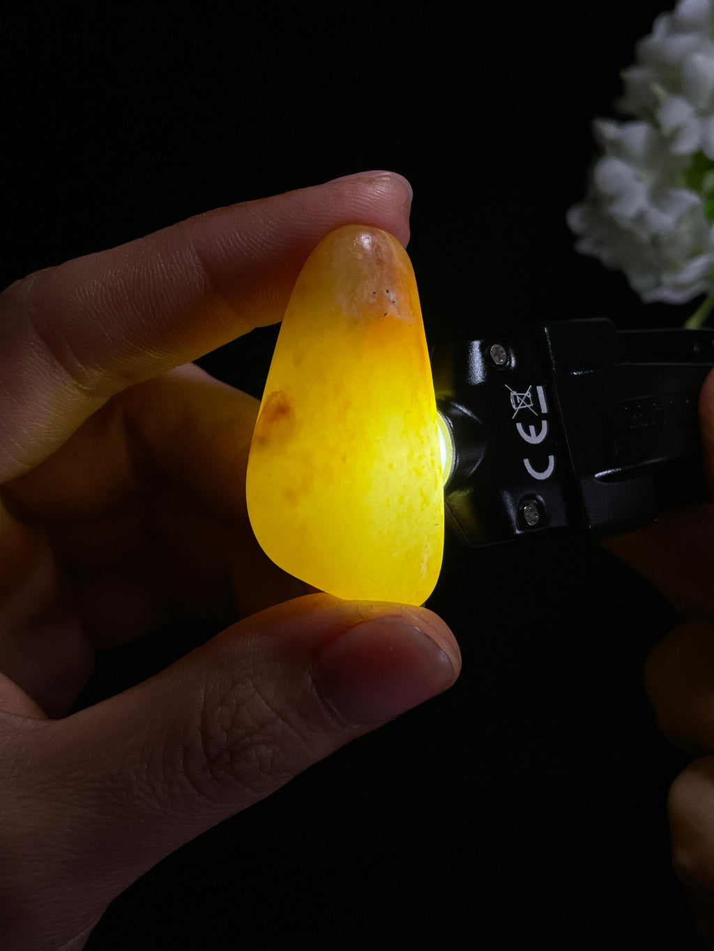 和田玉白玉洒金皮籽料原石（yc265482）
