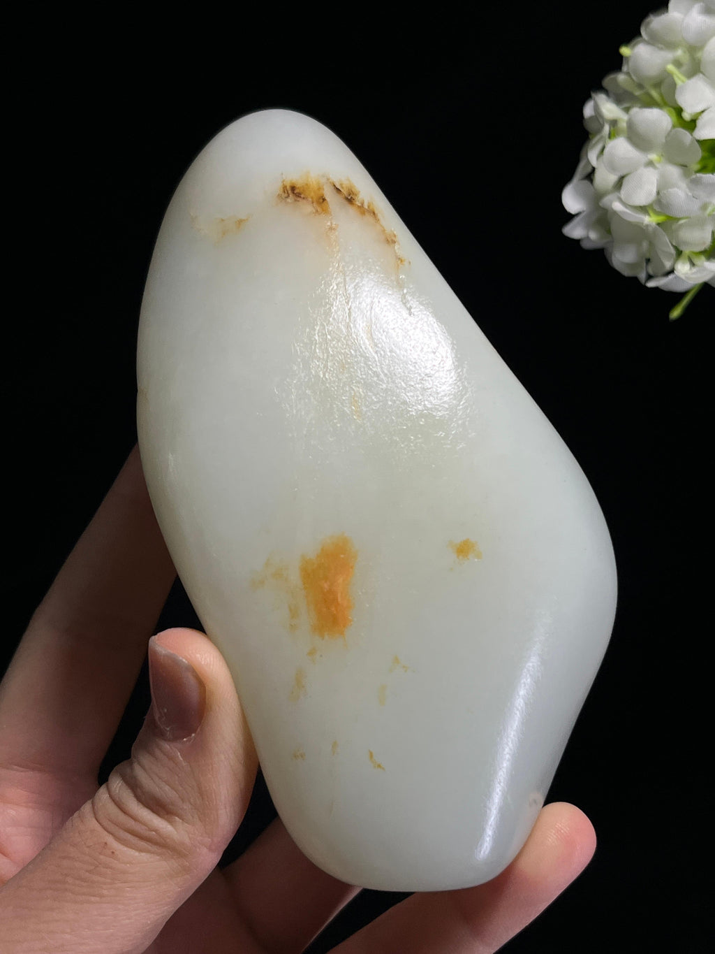 新疆天然和田玉羊脂白籽料原石洒金皮小摆件（yc263372）