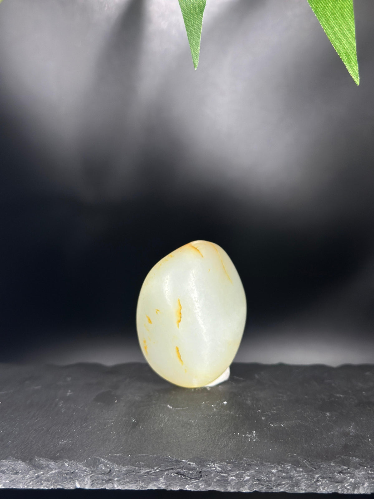 和田玉-白玉籽料把件 洒金皮独玩料（yc783142）