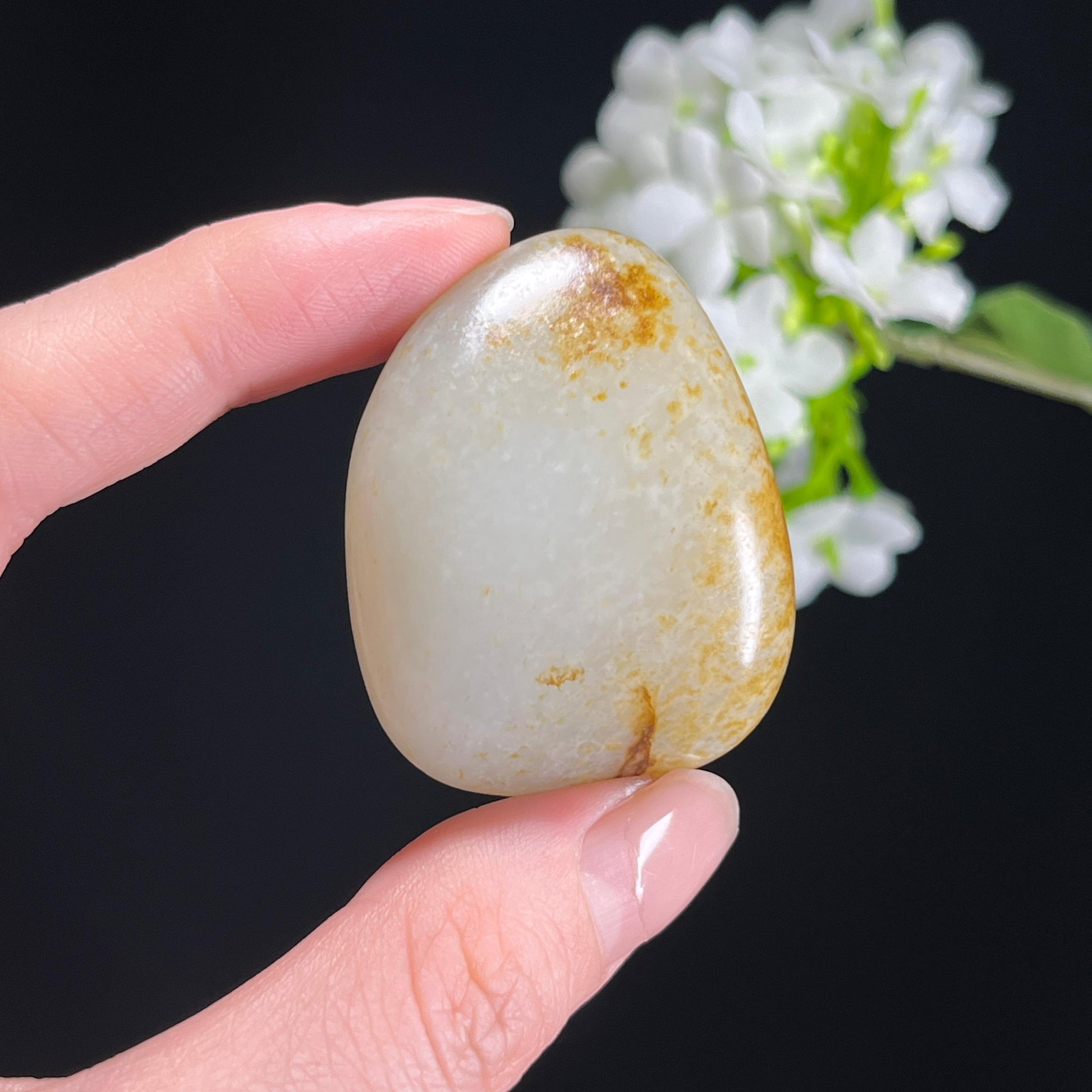 和田玉白玉洒金红皮籽料原石（yc308821）