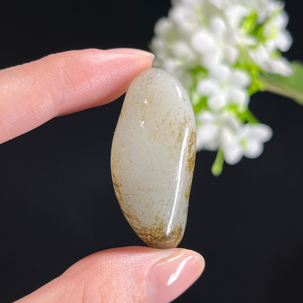 和田玉白玉“山月凝辉”秋梨皮油库皮籽料（yc330221）