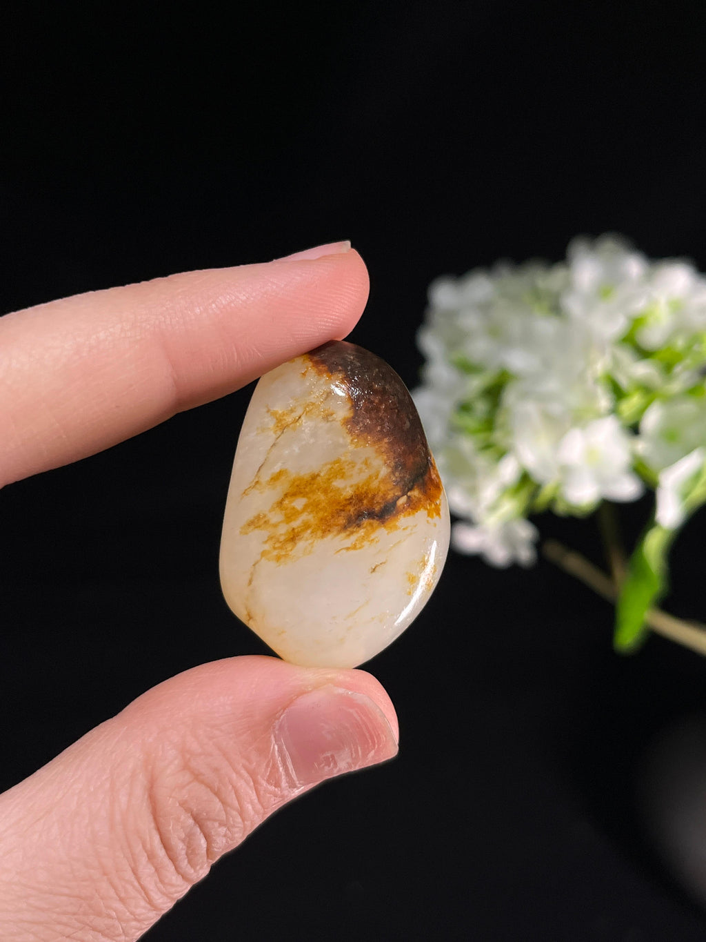 新疆和田玉聚黑皮黄皮籽料原石（yc251639）