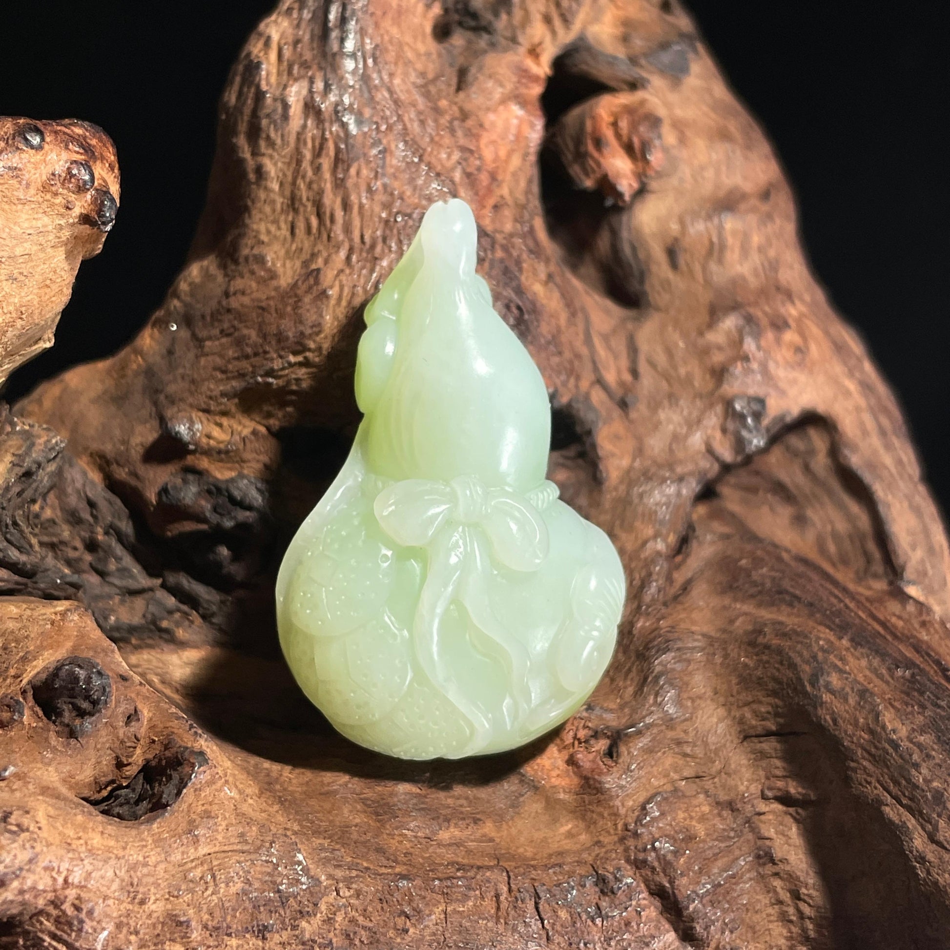 新疆天然和田玉翠玉葫芦吊坠（yc404235）