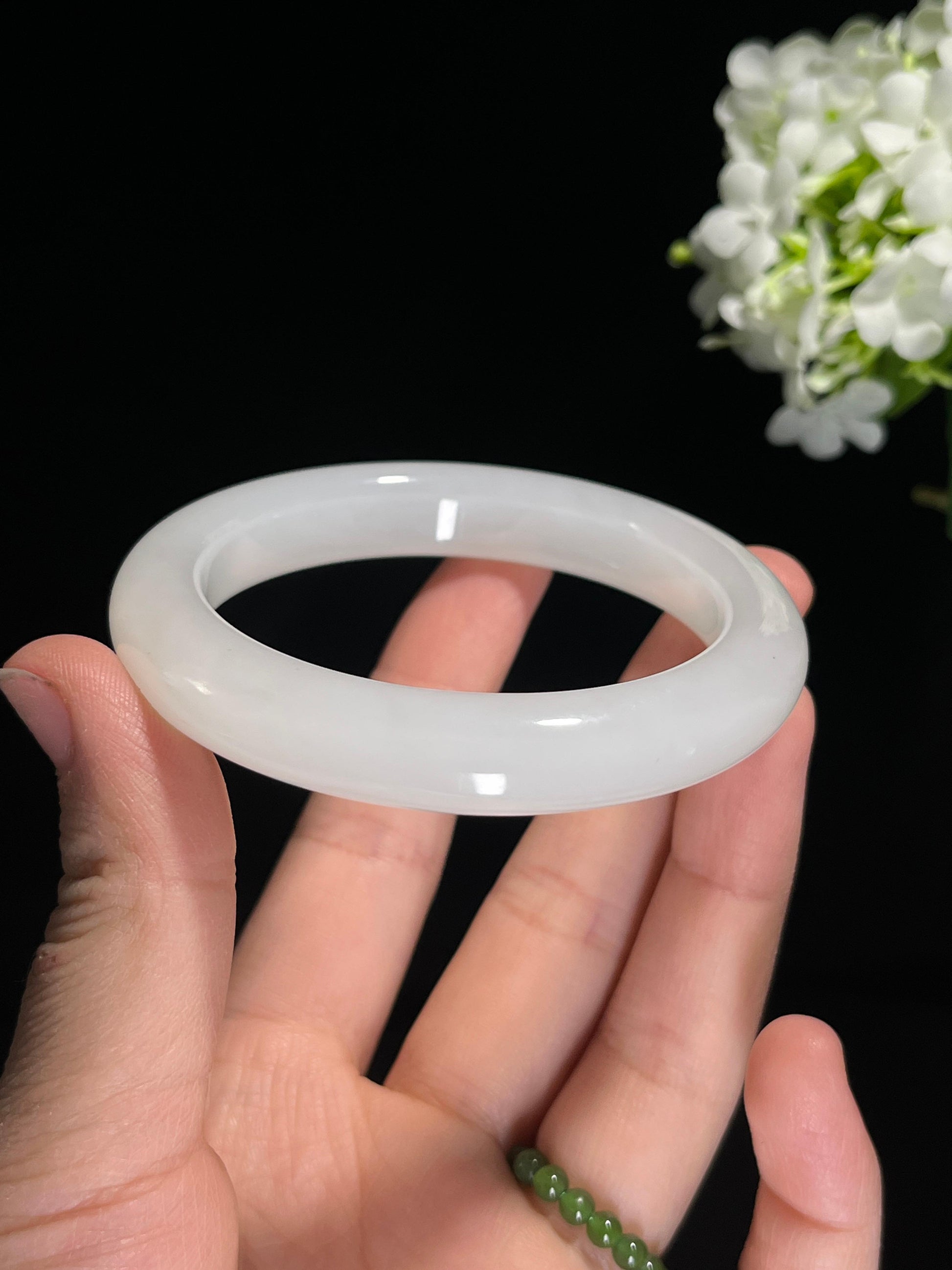 新疆天然和田玉羊脂白玉手镯精品6（卡57）（yc258365）