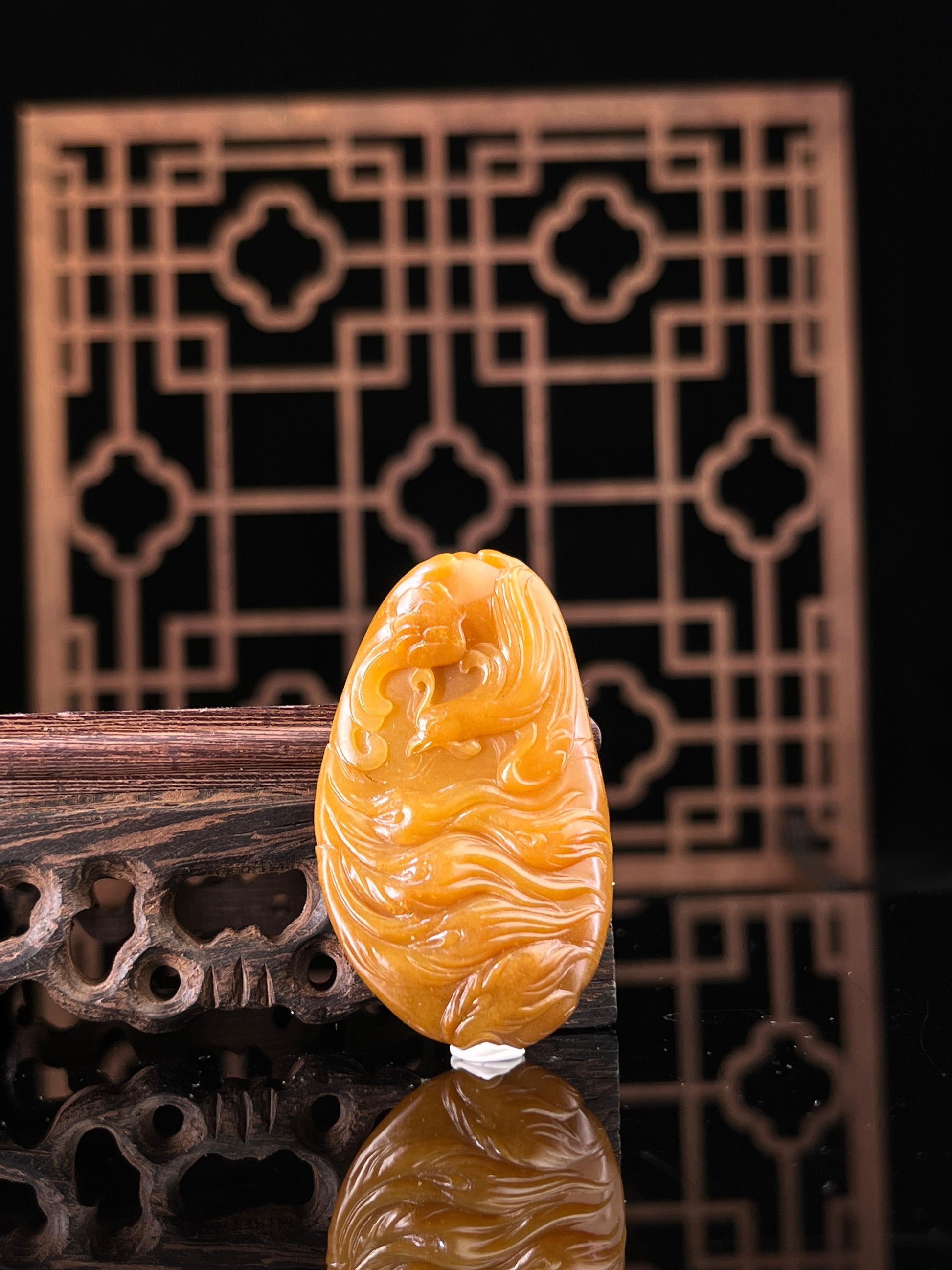 新疆和田玉天然籽料黄沁挂件（yc232318）