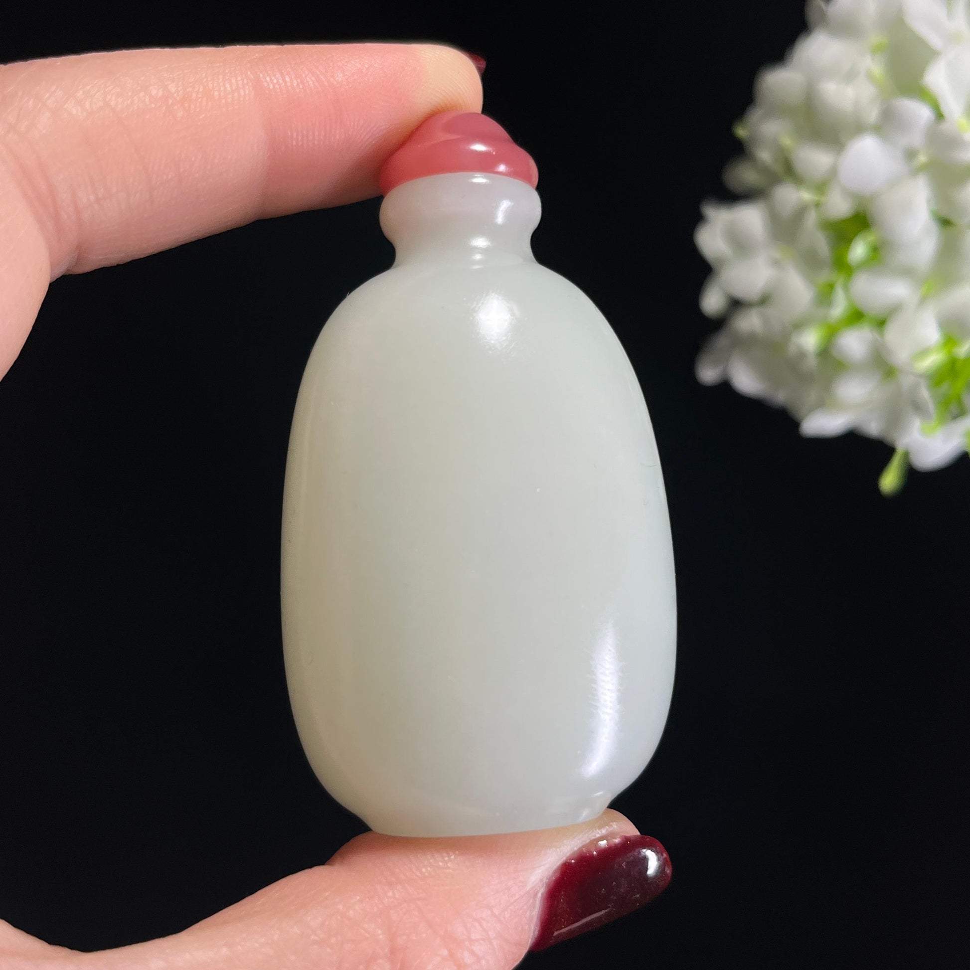和田玉羊脂白玉洒金皮籽料烟壶（yc337080）