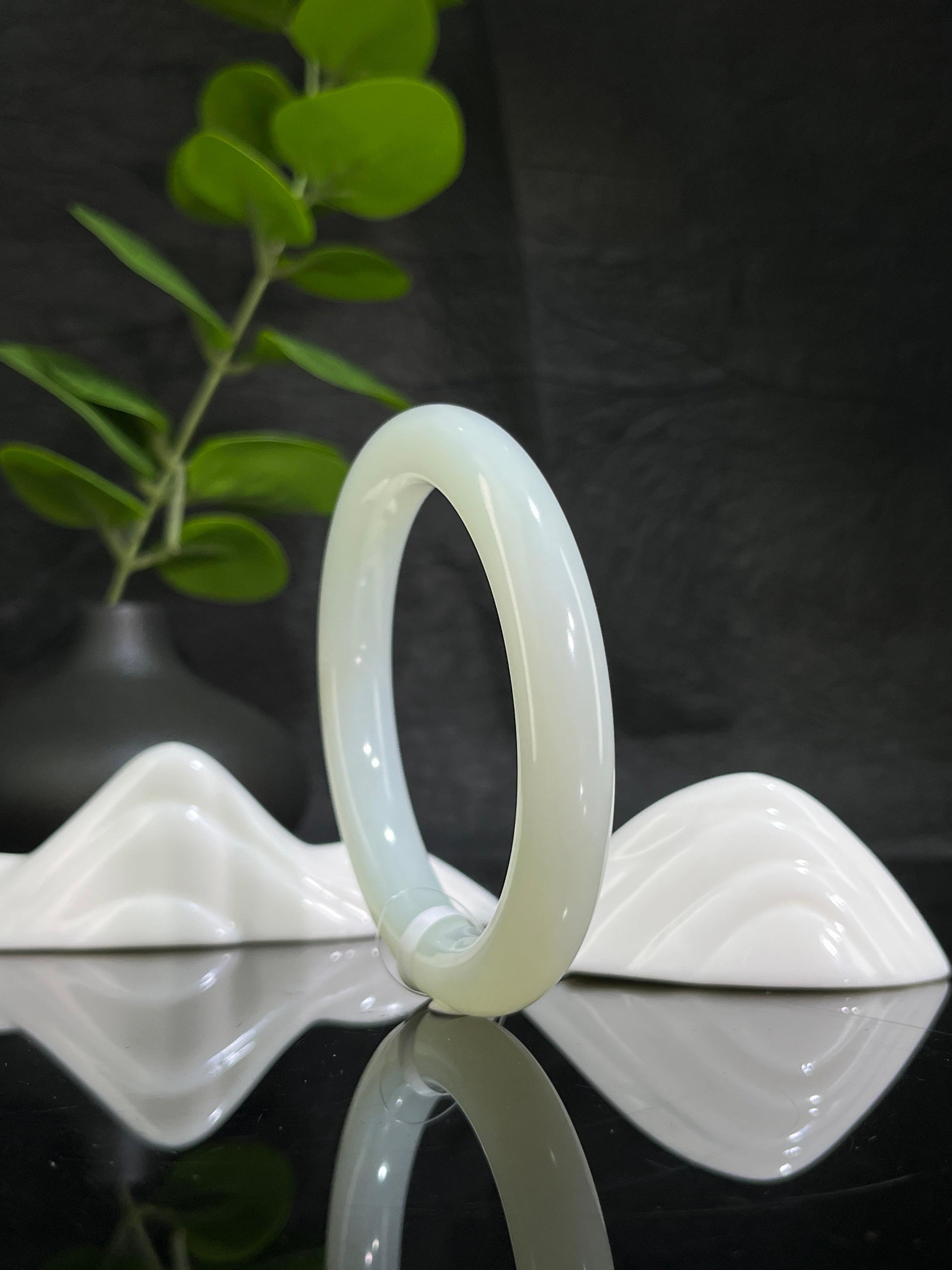 和田玉高青白手镯（59卡）（yc231973）