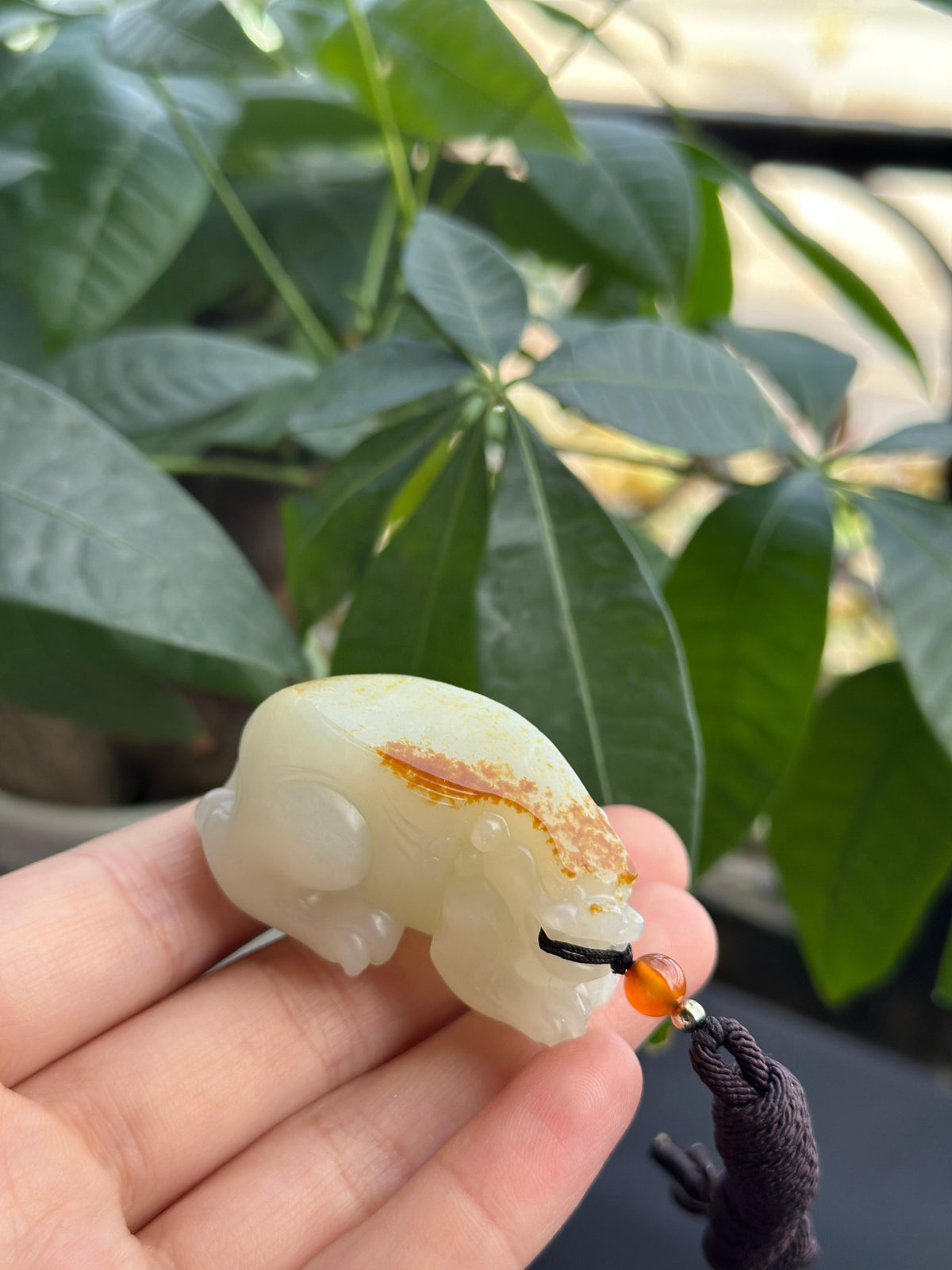 新疆和田玉精品红皮洒金皮籽料貔貅手把件（yc709723）
