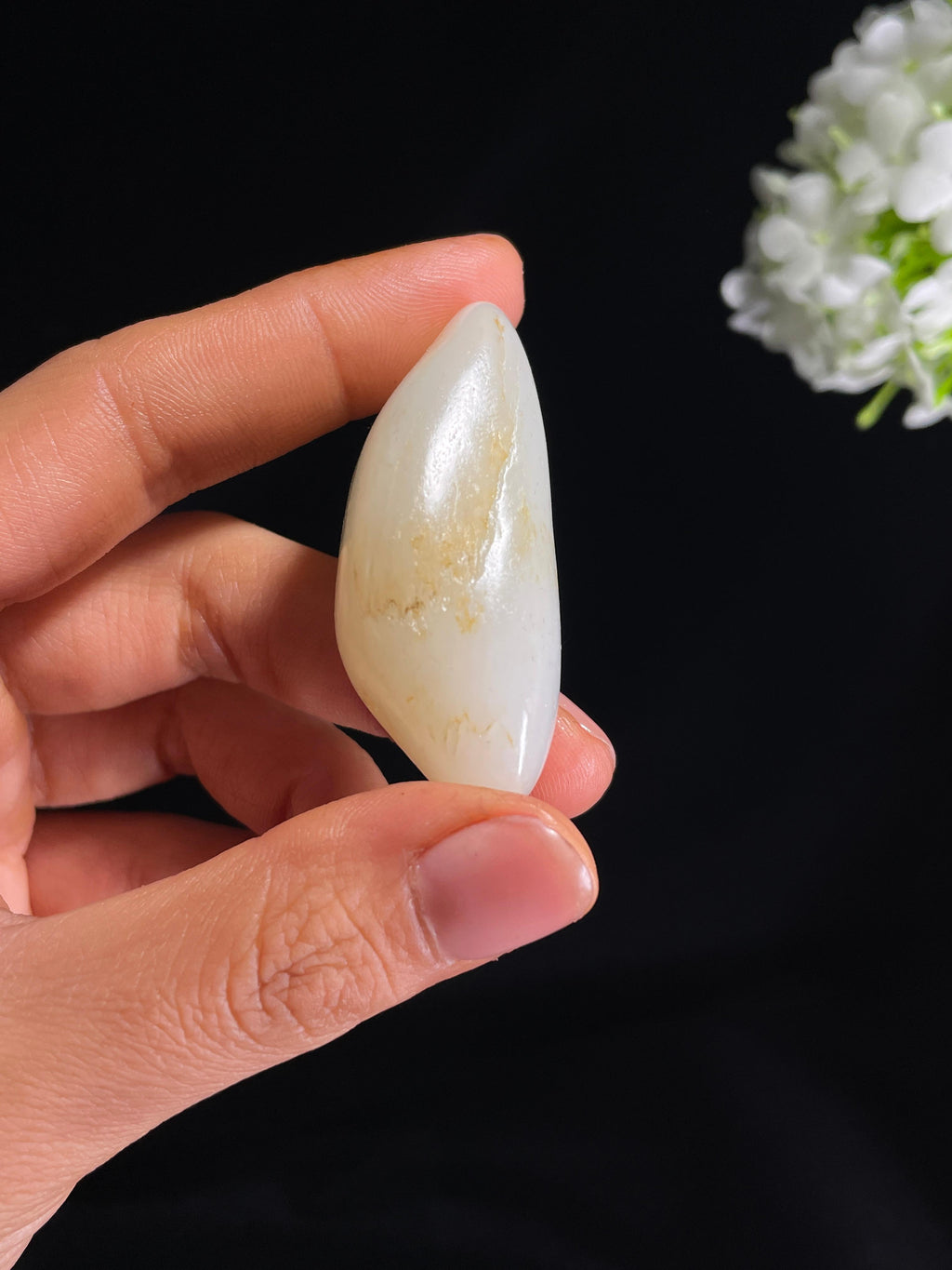 和田玉白玉水滴型籽料原石（yc265221）