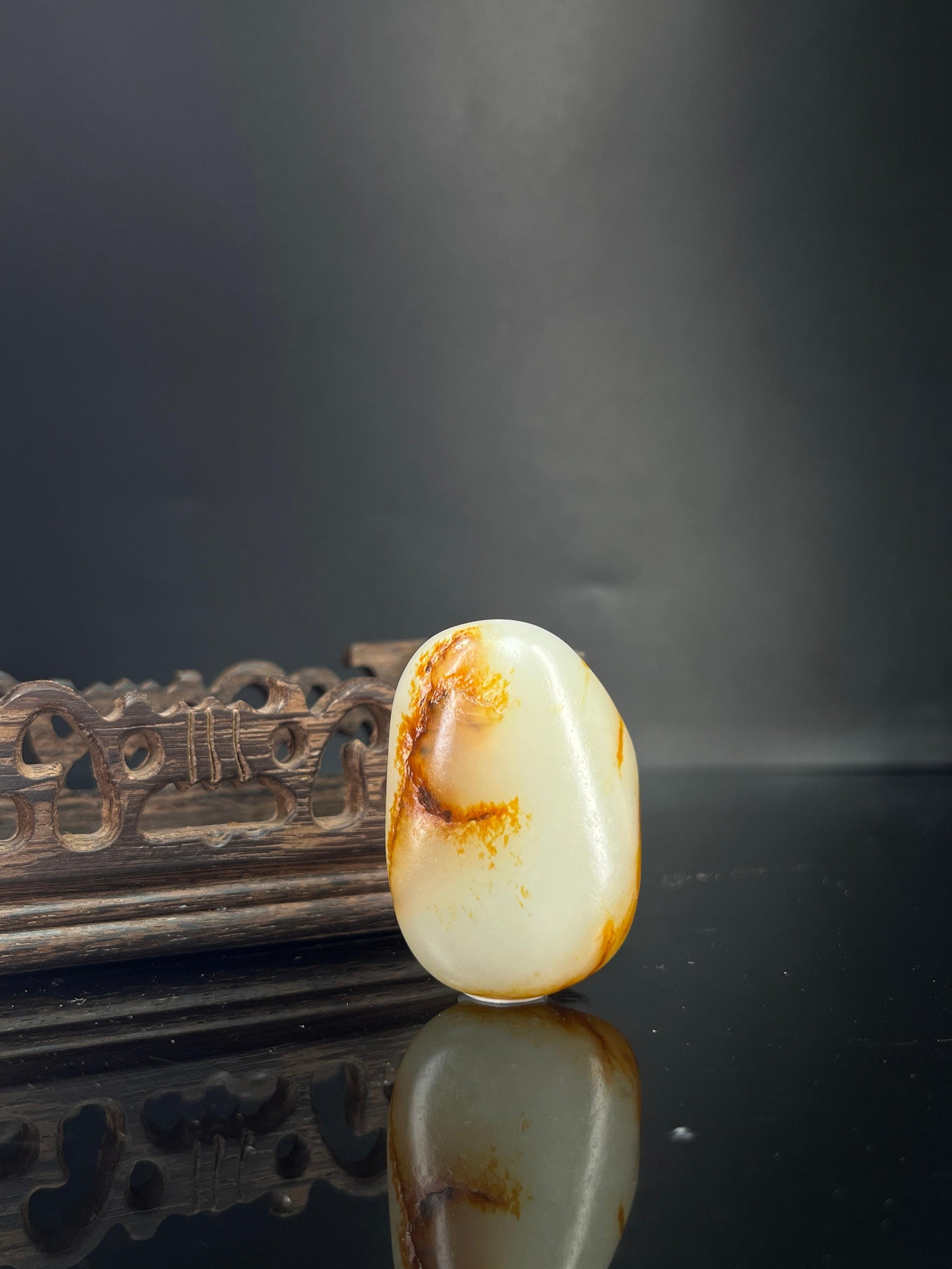 新疆和田白玉洒金皮籽料原石（yc240468）