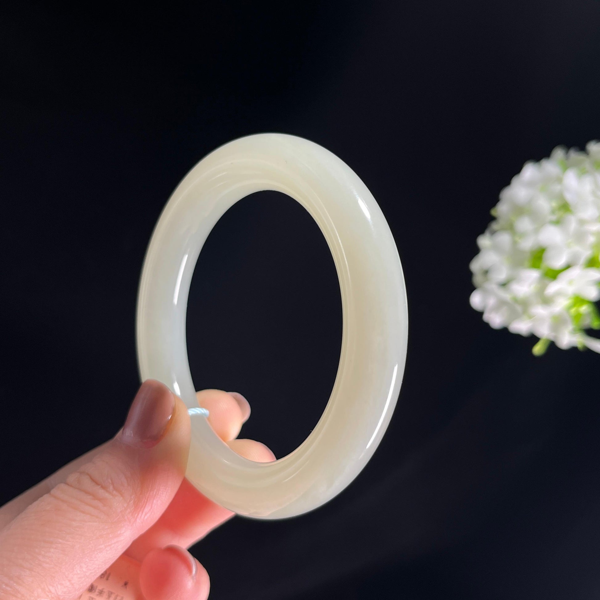 新疆天然和田玉“暖玉素环”青白玉晴水手镯（卡57）（yc284909）